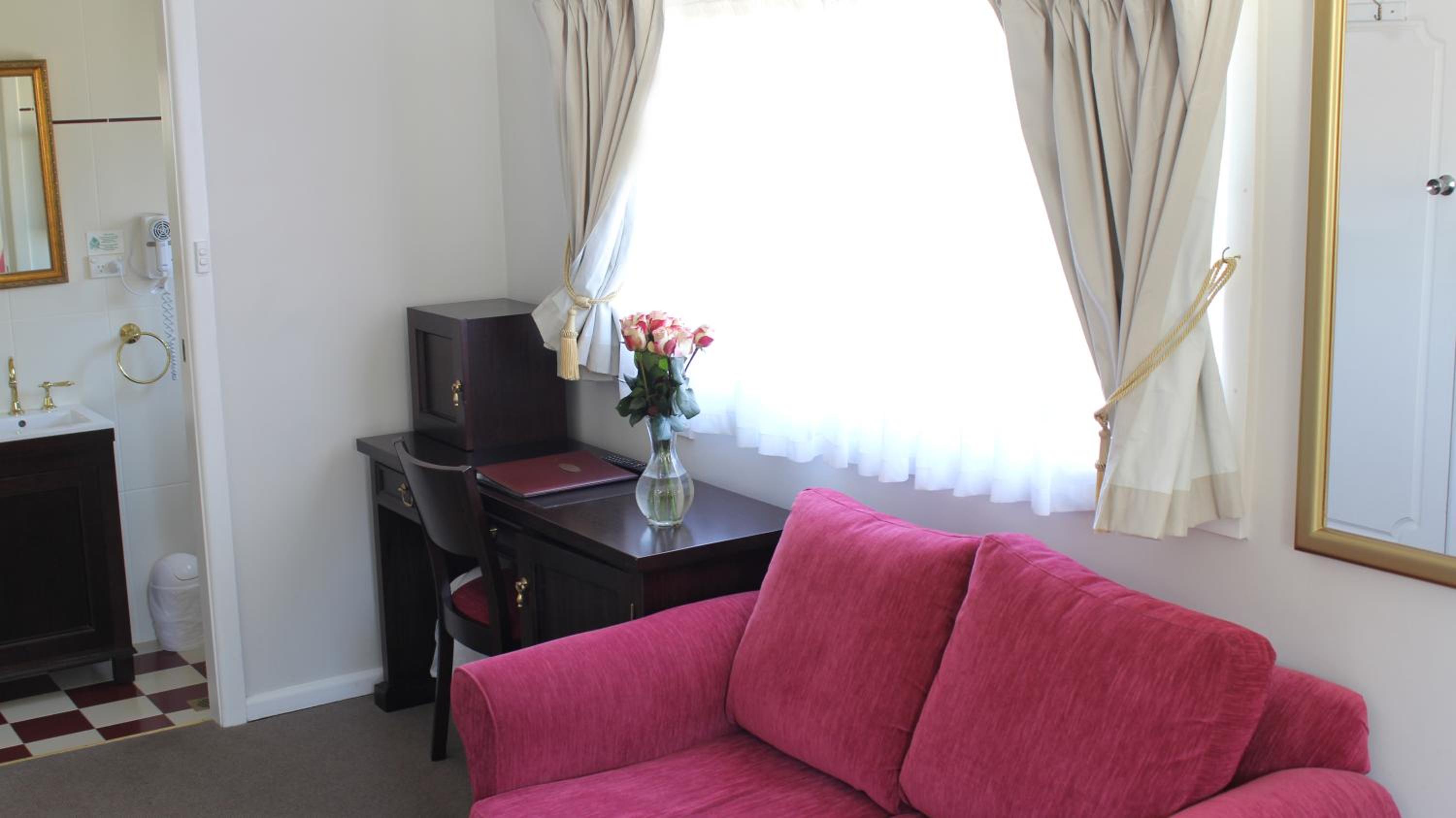 Katoomba Vacations - The Metropole Guest House Katoomba - Property Image 54