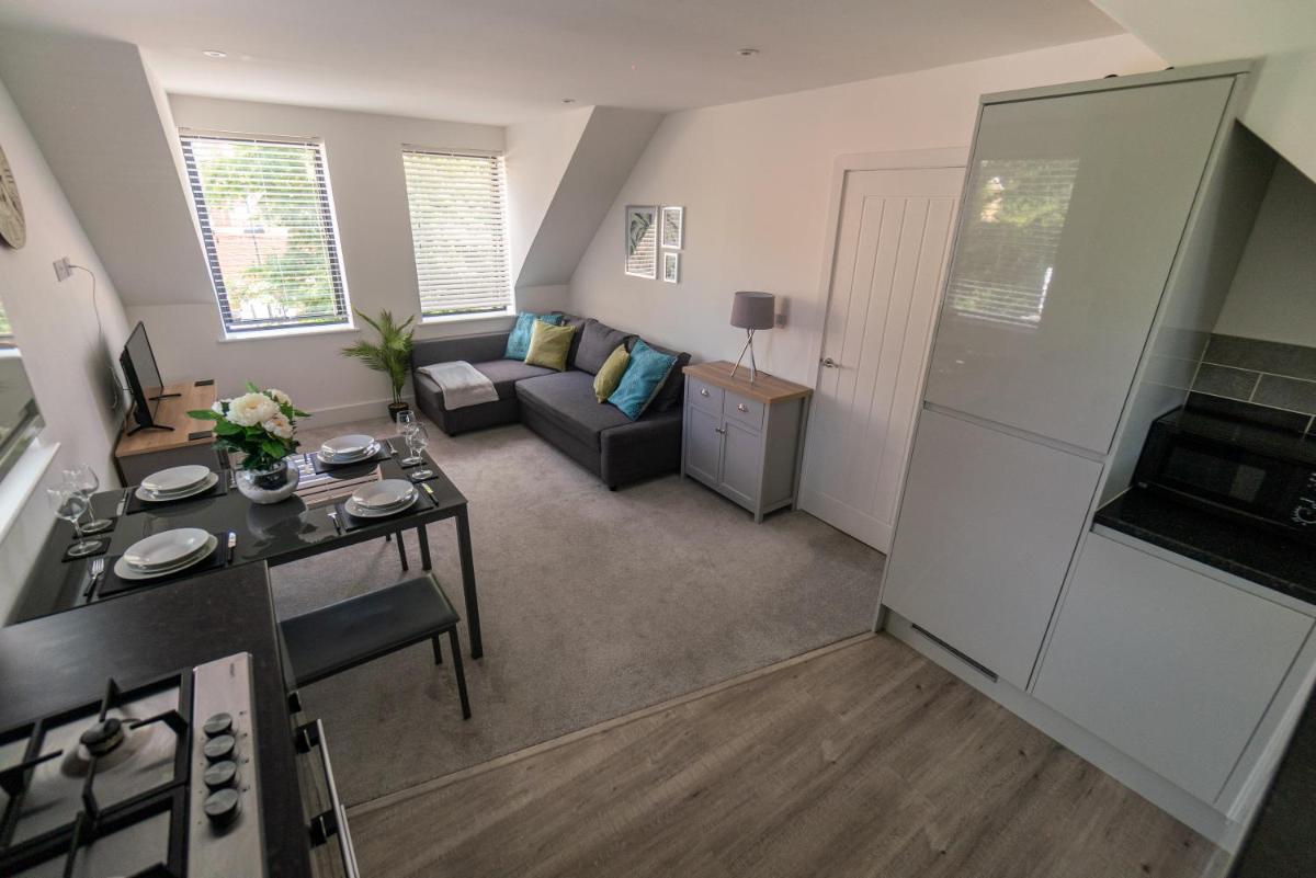 Huntingdon Vacations - Town Centre Lodge - Property Image 4