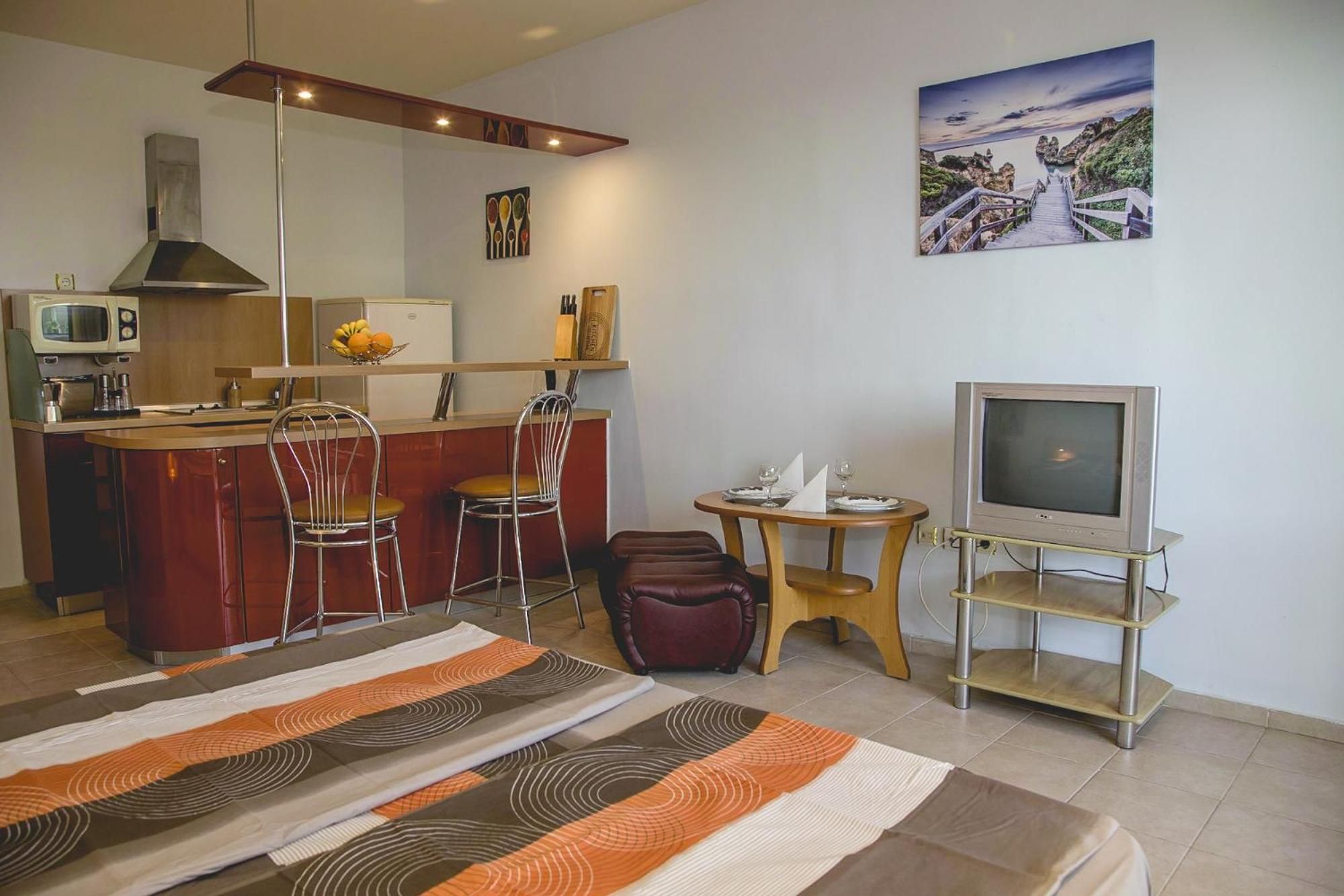 Private Studio in Planet Hotel, Sunny Beach Center view 2
