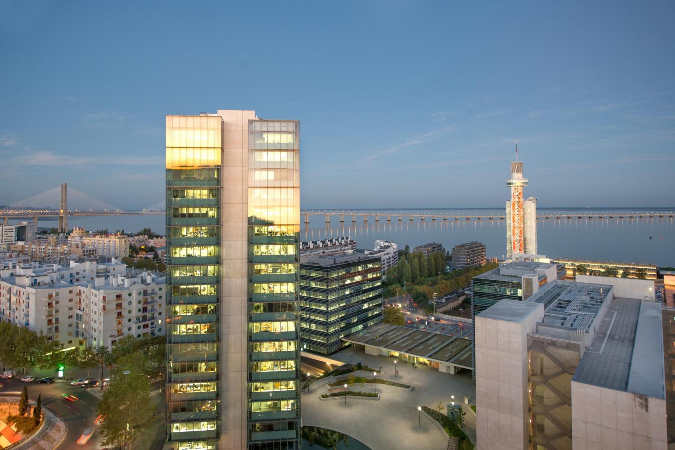 Panoramic Living
