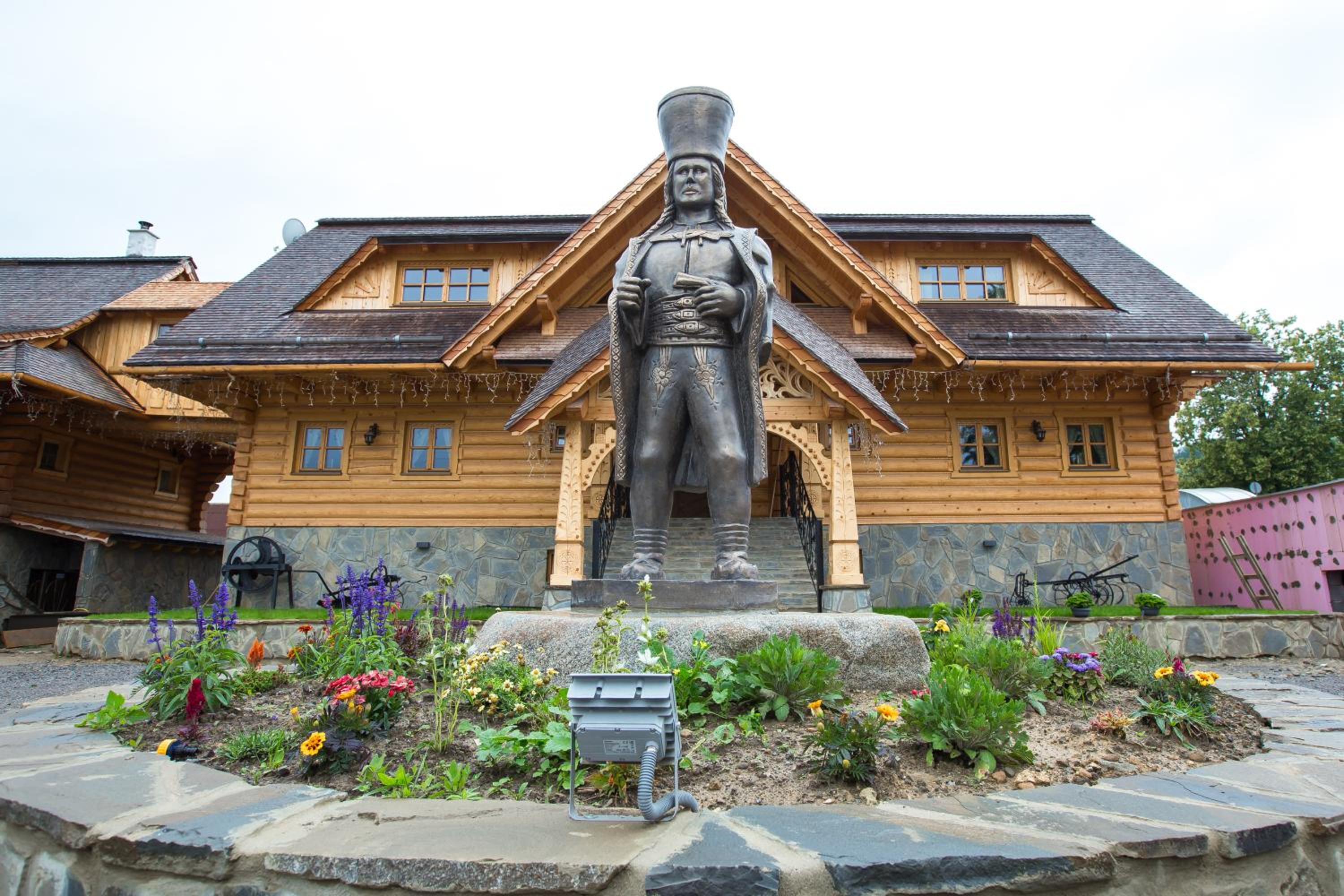 Zbojnicky penzion