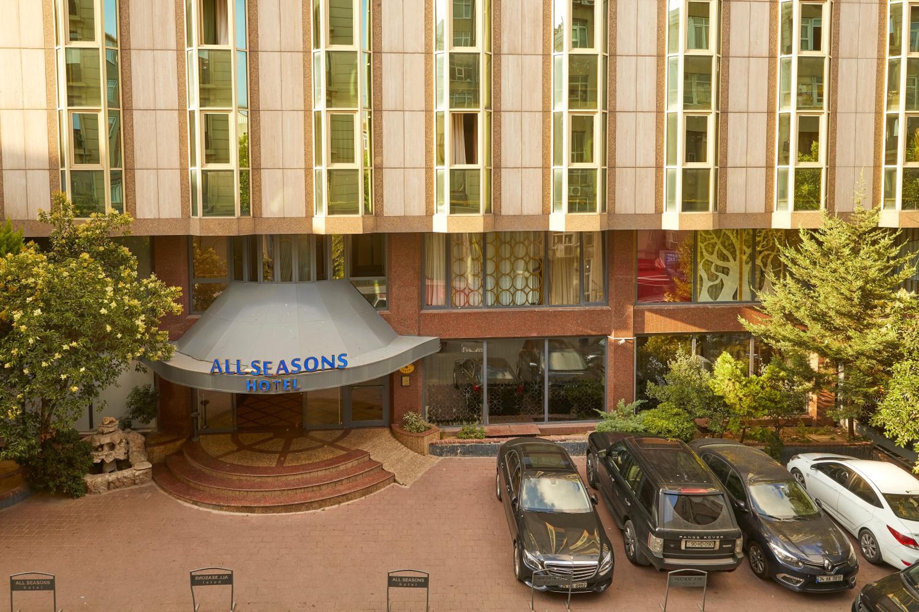 All Seasons Hotel - Image 27