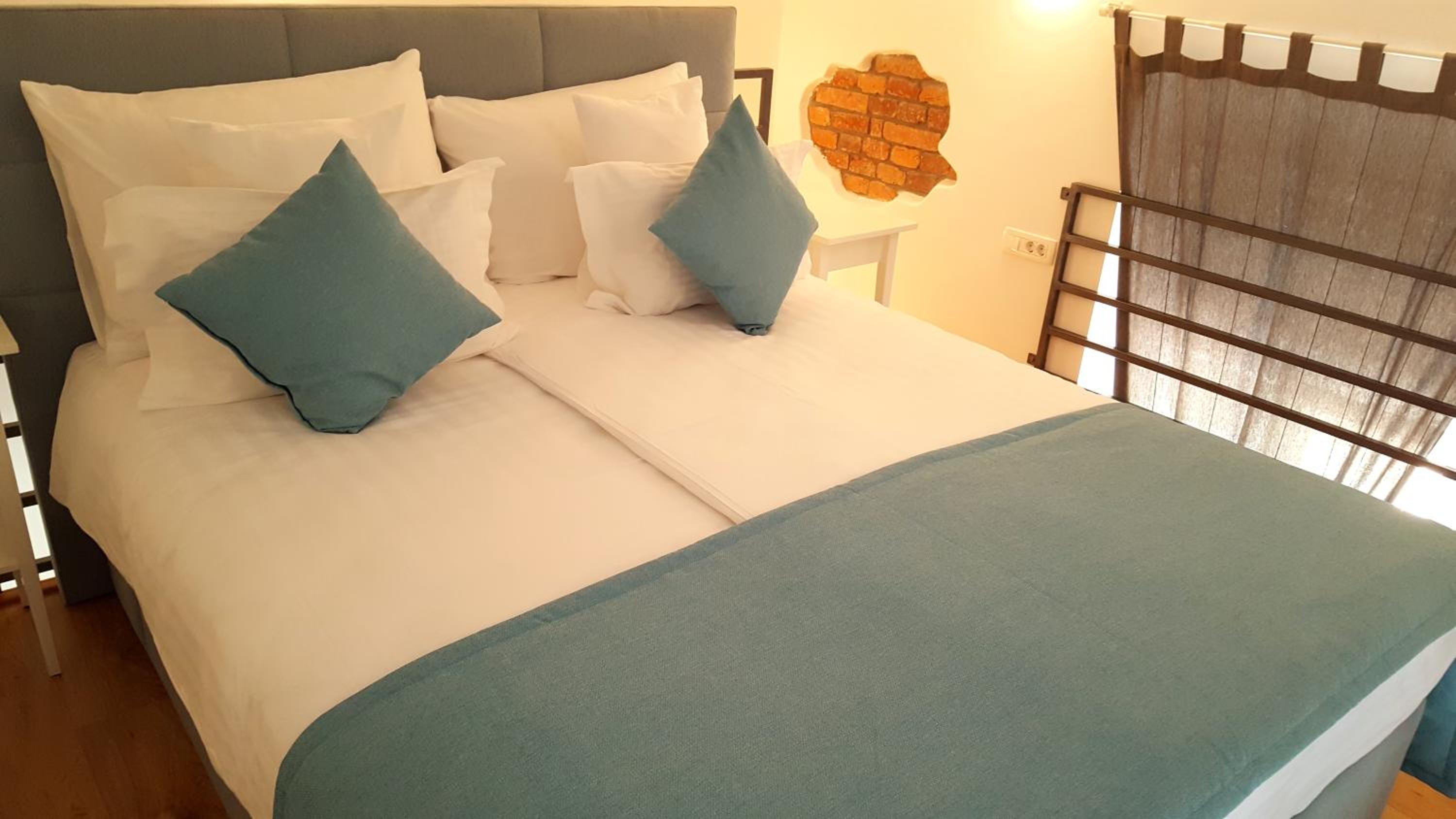 Studio Apartment Vanna - 1st row to the sea view 4