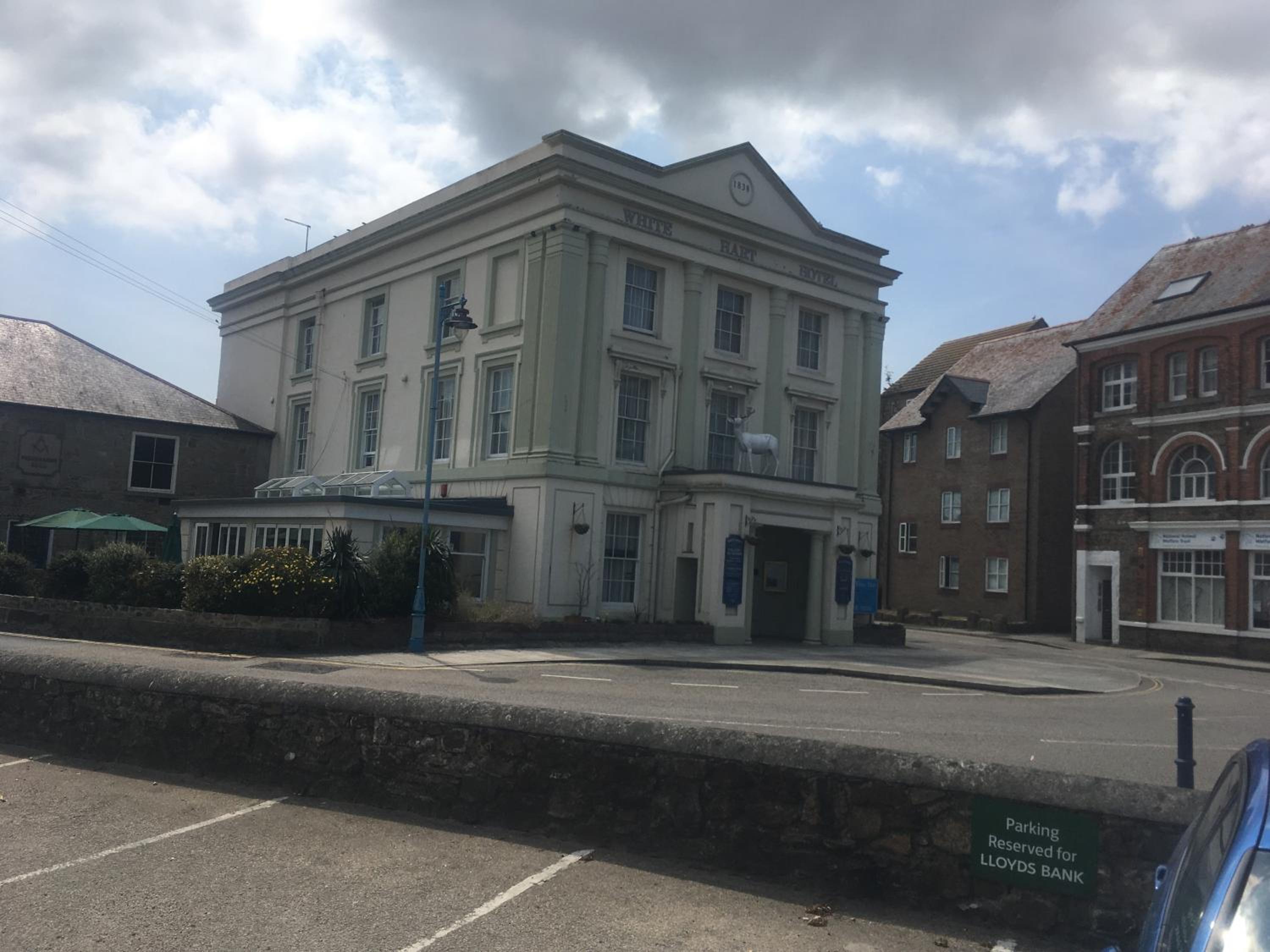 The White Hart Hotel view 4