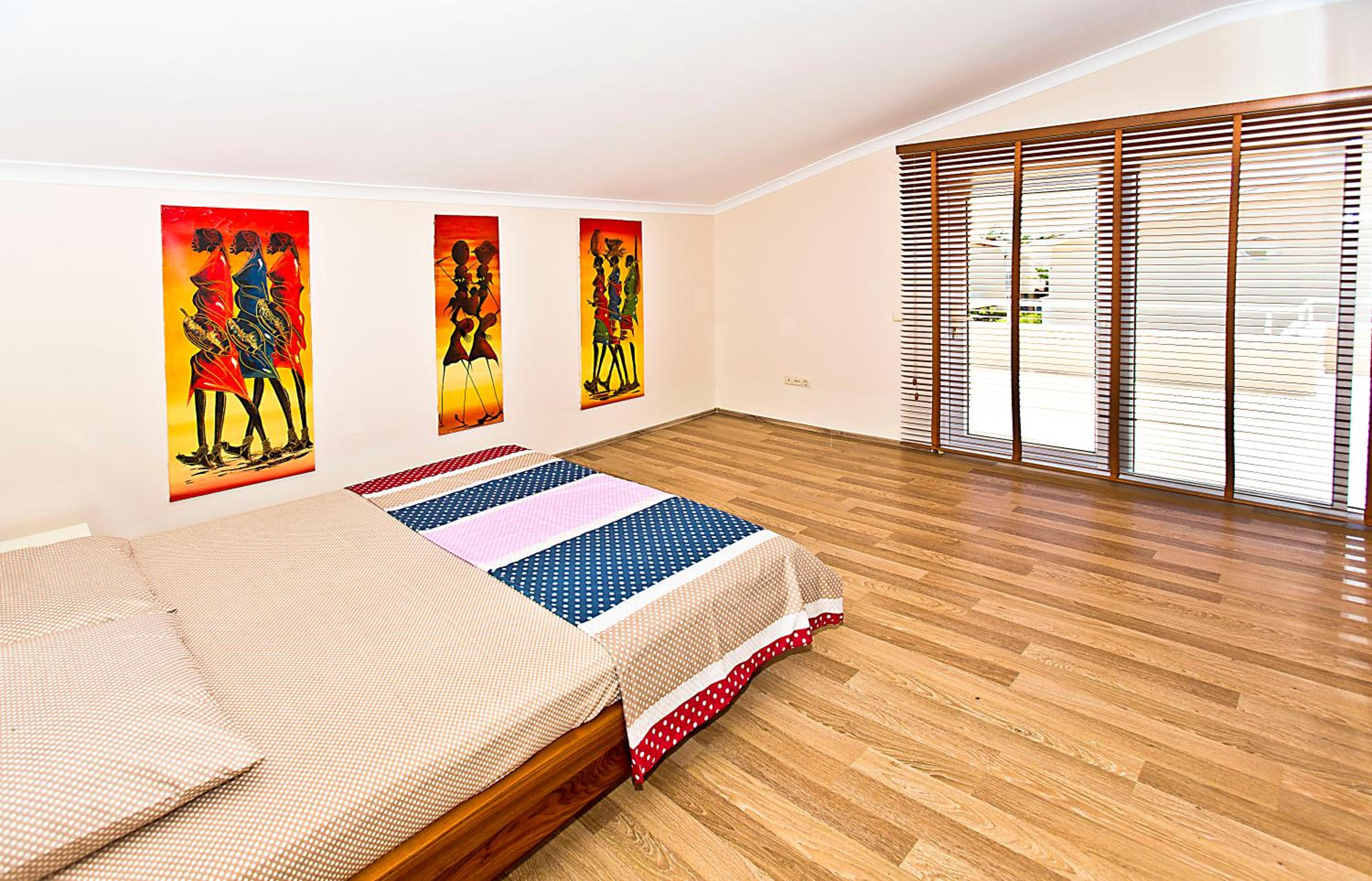 Paradise Town Villa Premium
