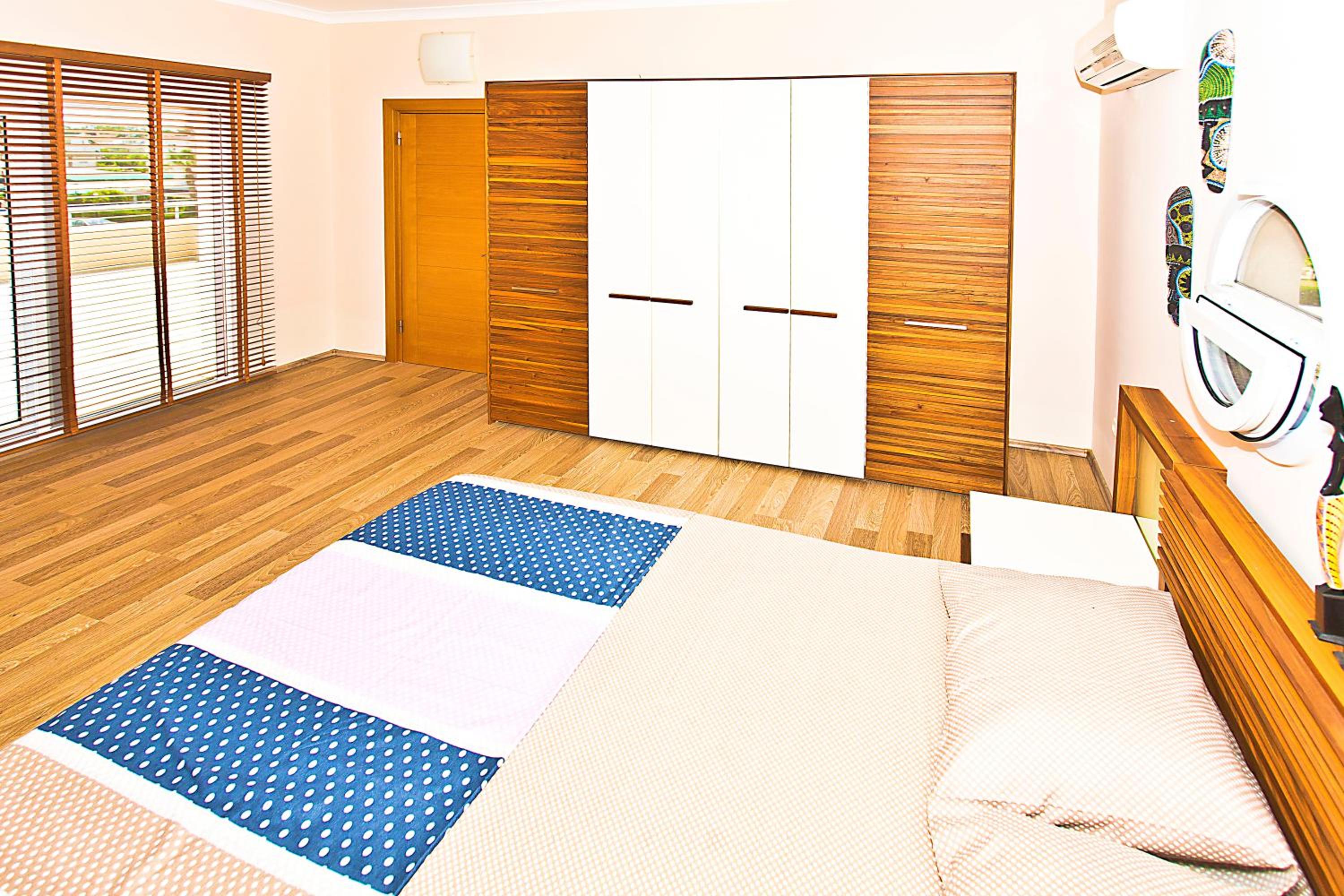 Paradise Town Villa Premium