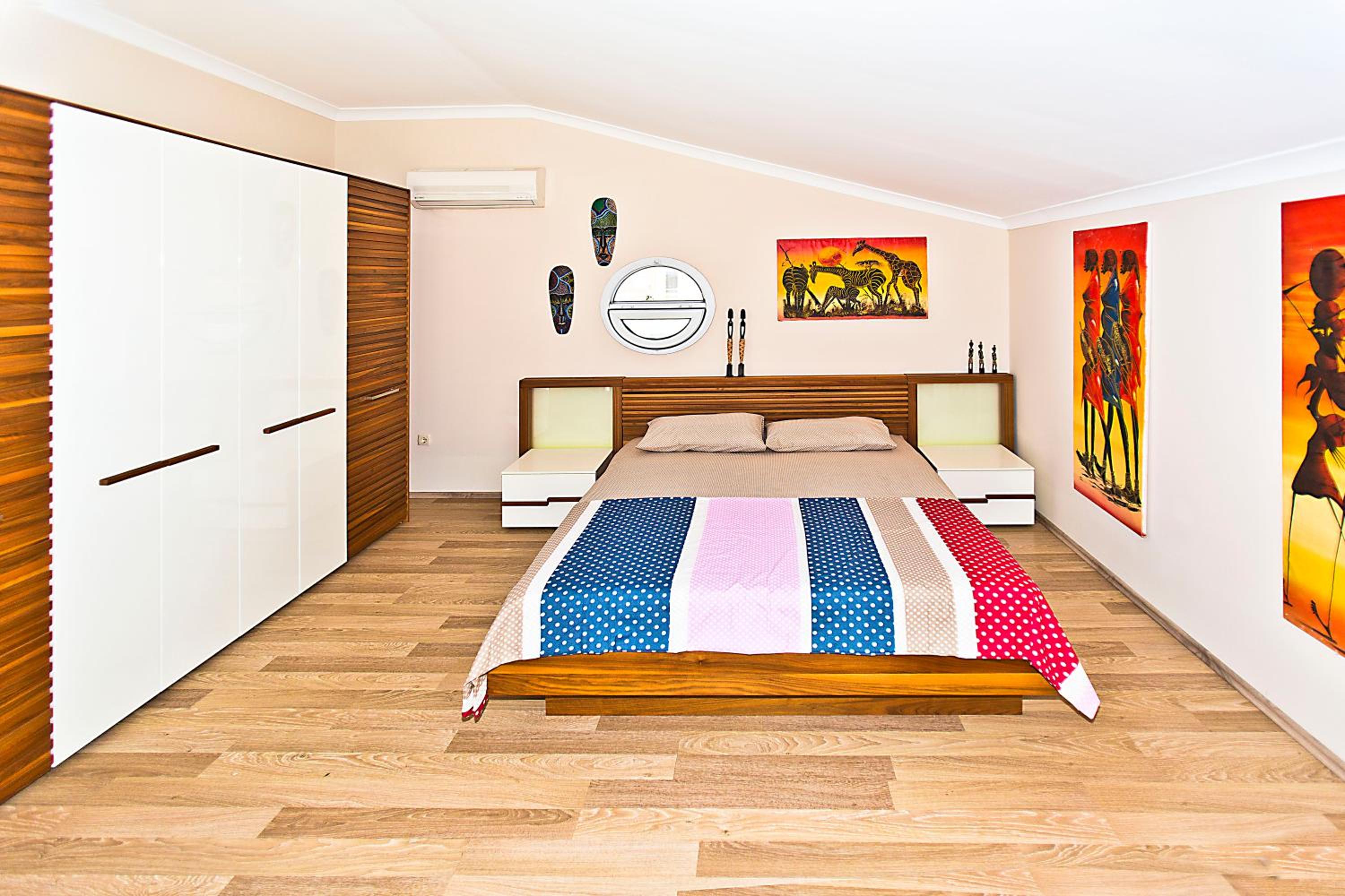 Paradise Town Villa Premium