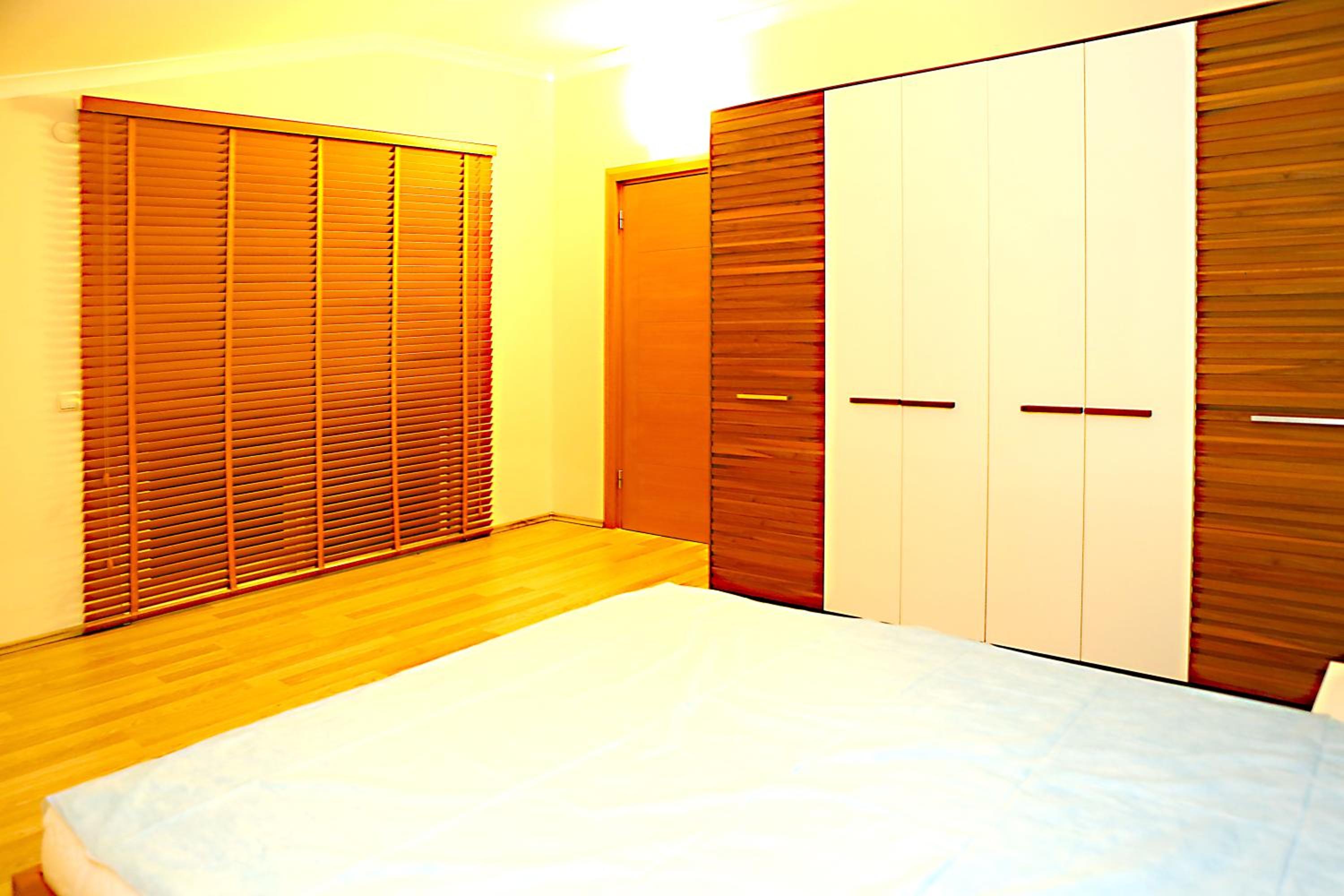 Paradise Town Villa Premium