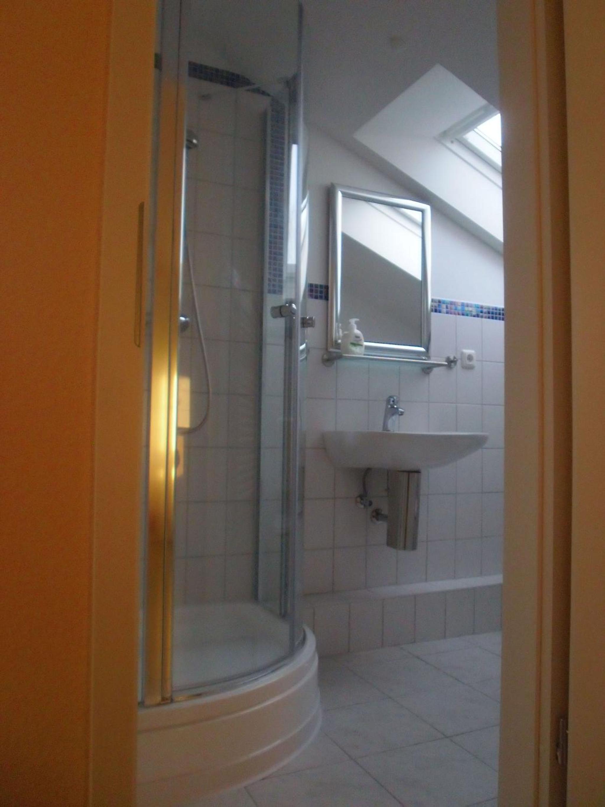 Photo 42
