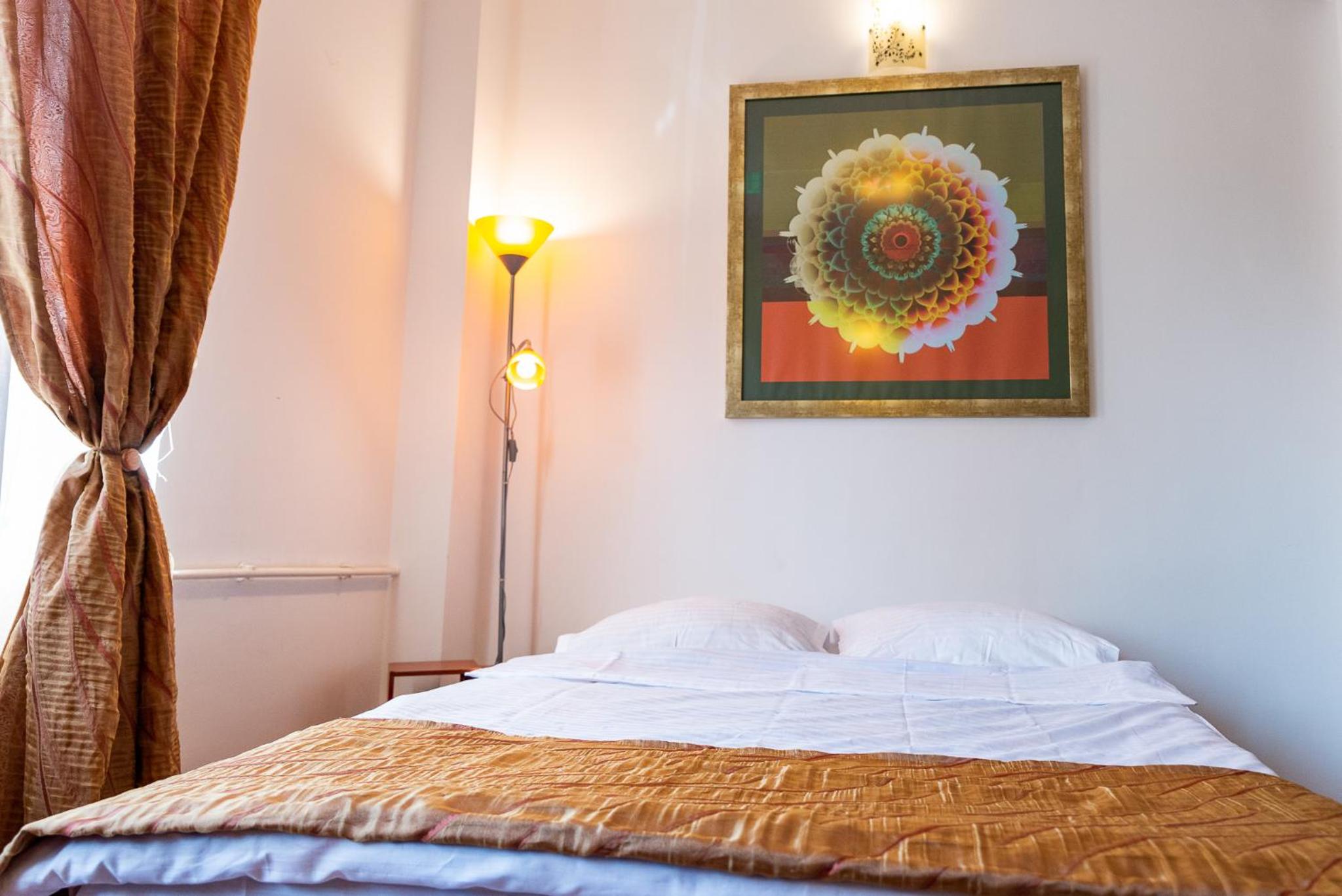 Bed&Wine in the Center of Oradea view 4