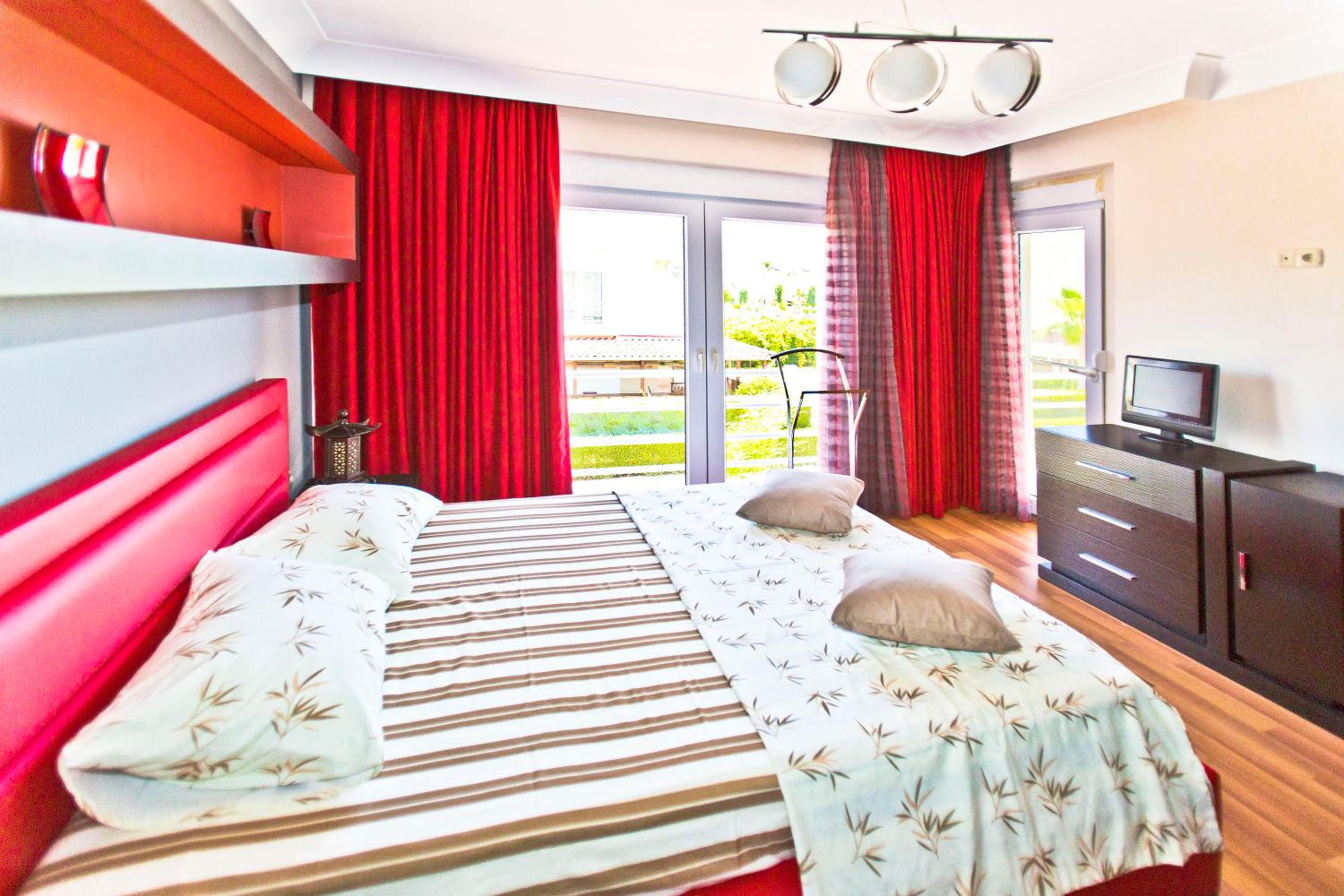Paradise Town Villa Premium
