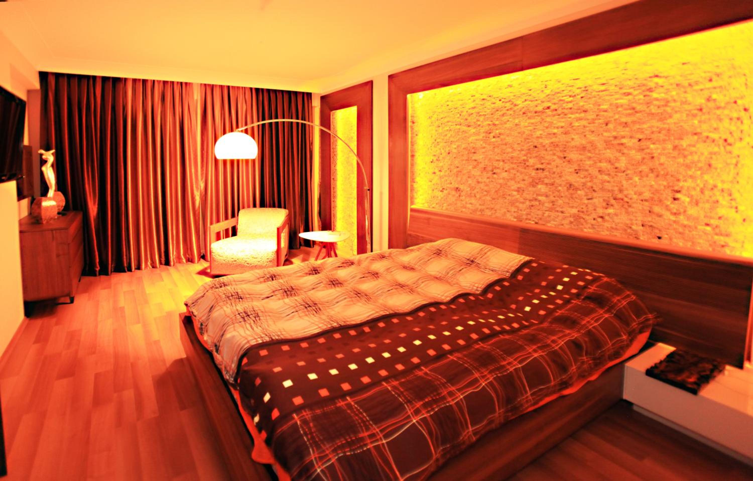 Paradise Town Villa Premium