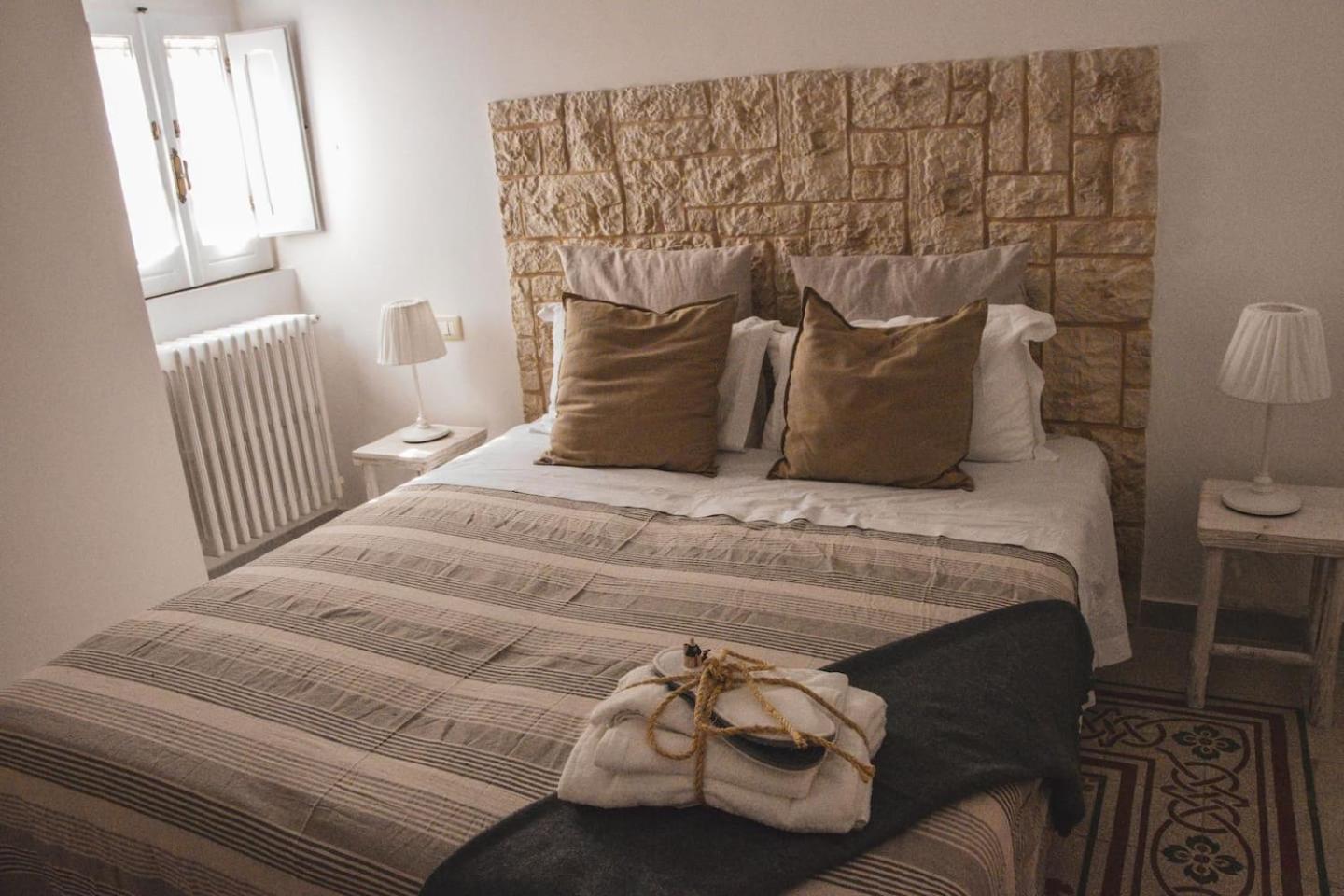 Dimora Alborelli en Alberobello — hotel room