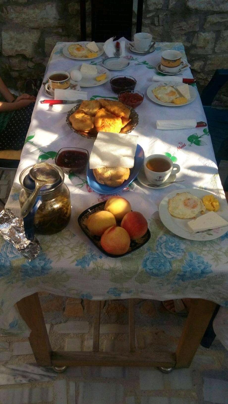 Tomor Shehu Guest House
