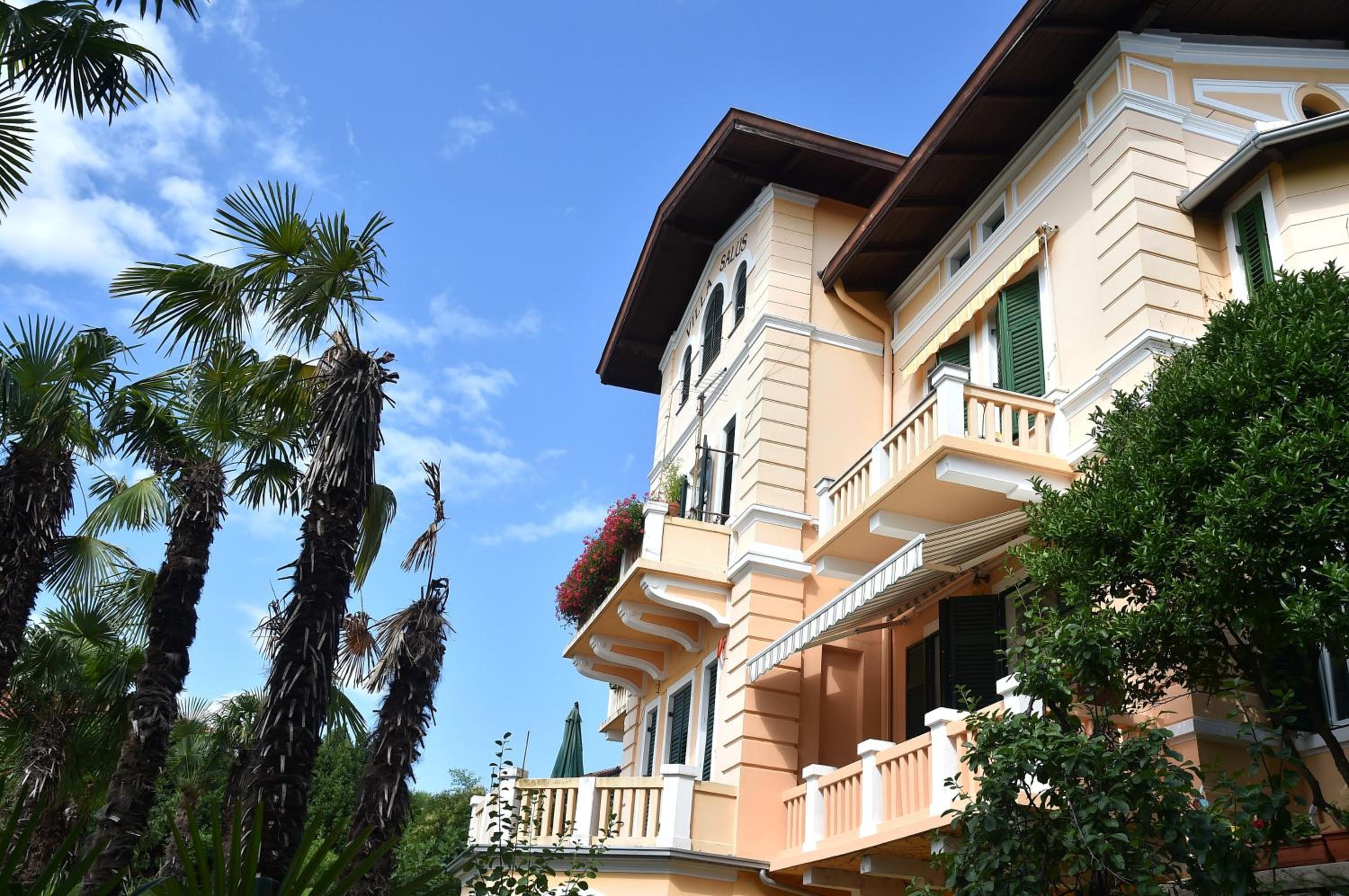Villa Salus, Apartment Maruna view 3