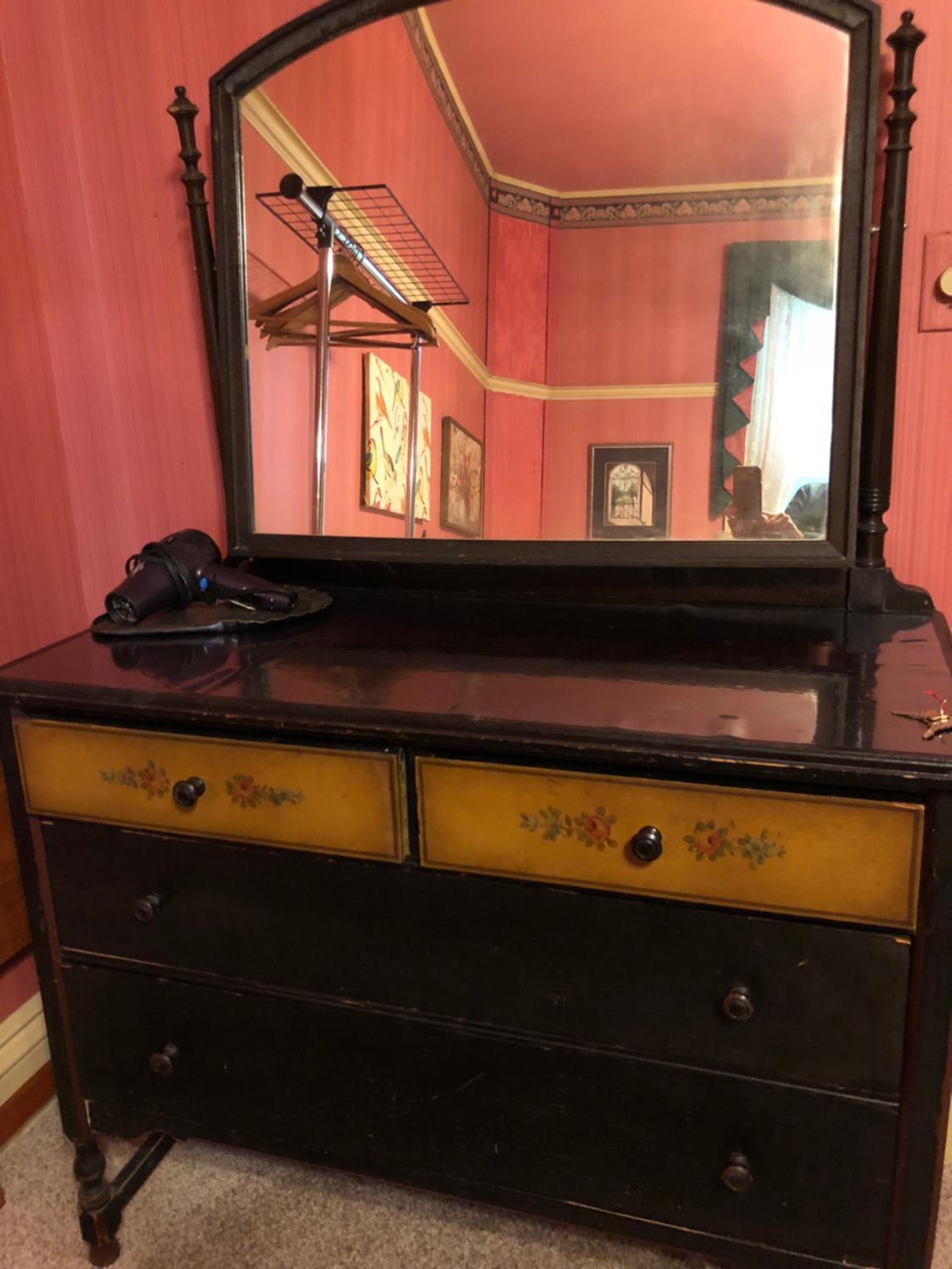 Rutland Vacations - Antique Mansion B  B - Property Image 19