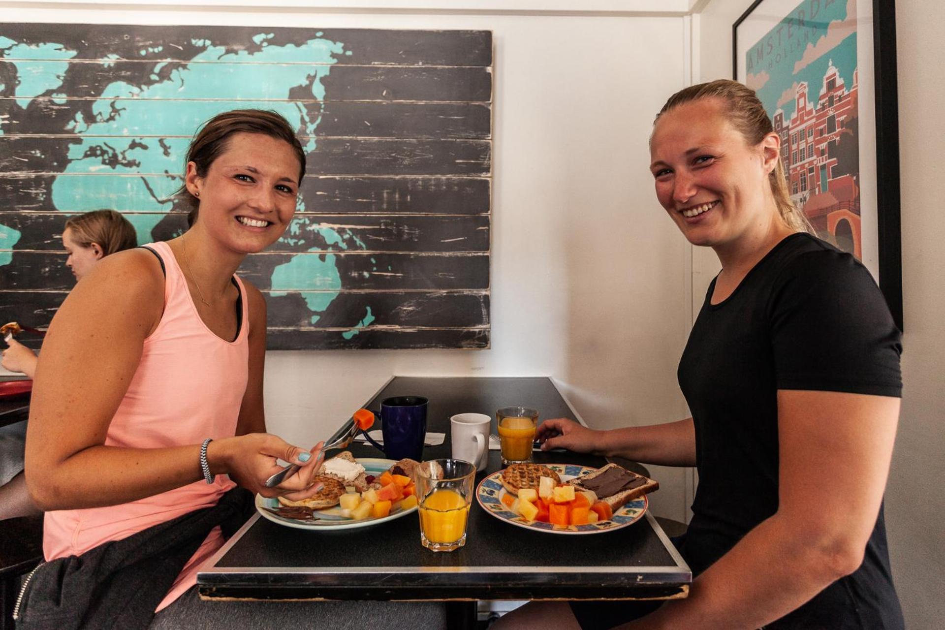 Ocean Island Inn | Backpackers | Suites