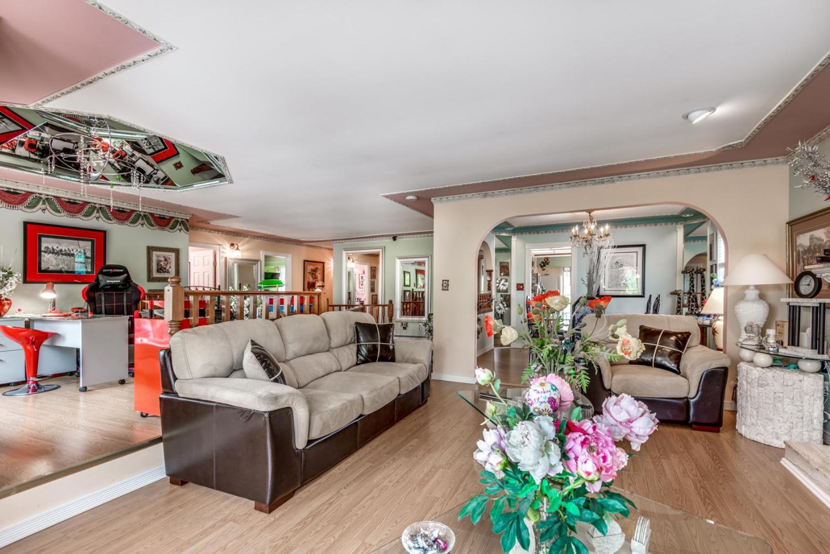 Diana's Luxury Bed and Breakfast - Image 5