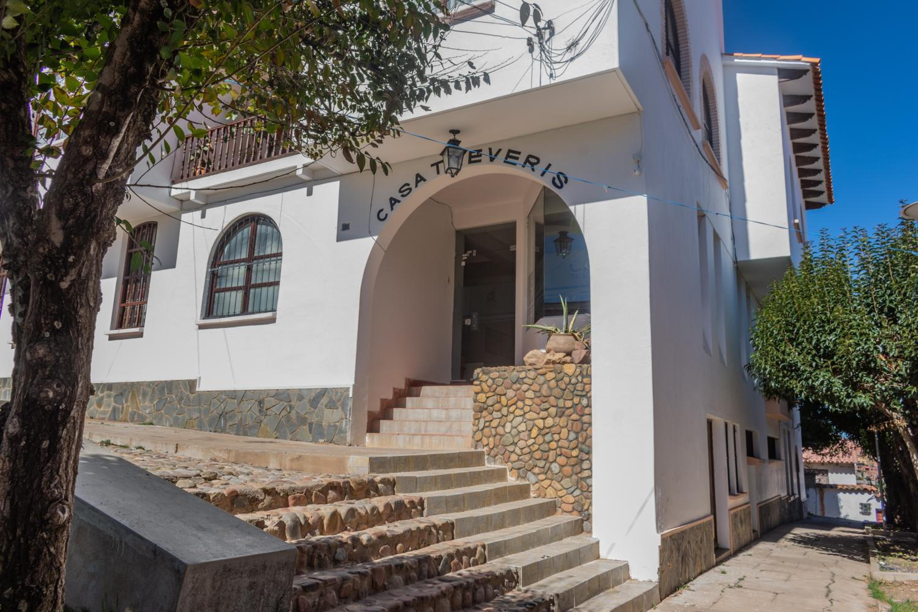 Casa Treveris - Non profit Hostel