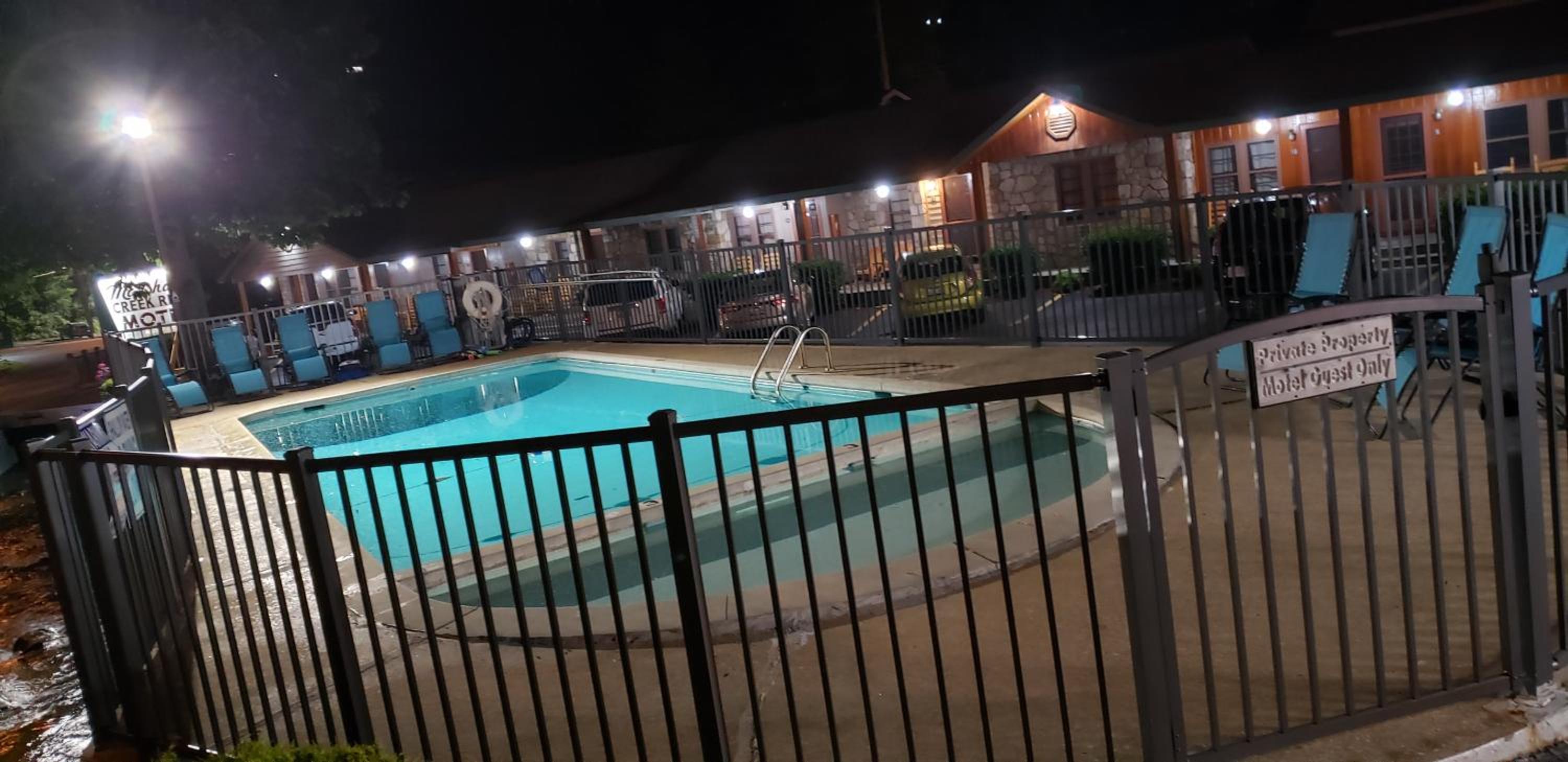 Marshall's Creek Rest Motel