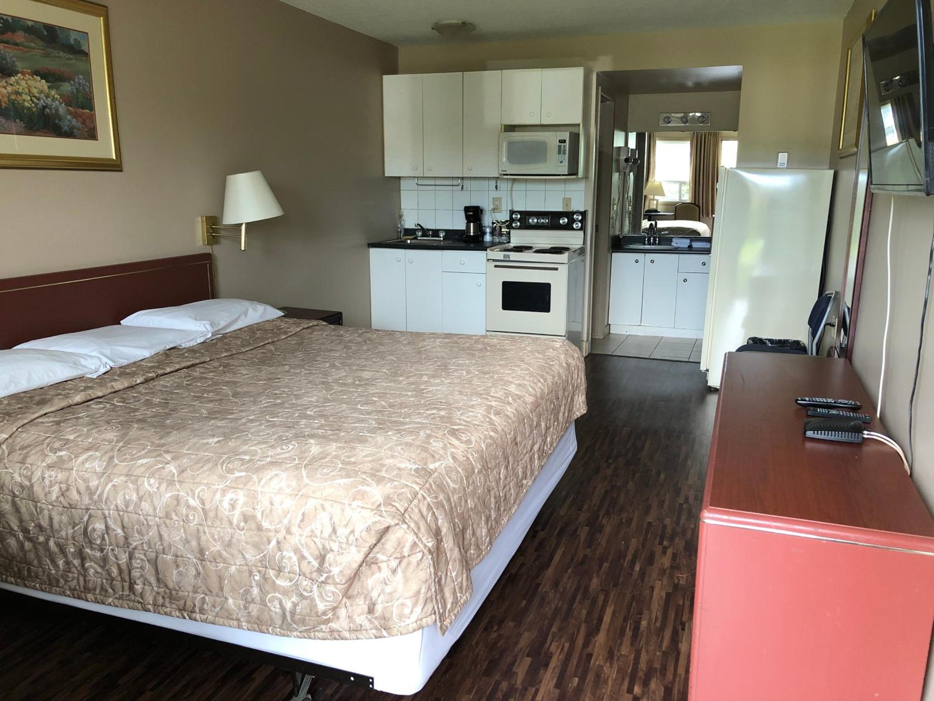 Travellers Inn - Image 3