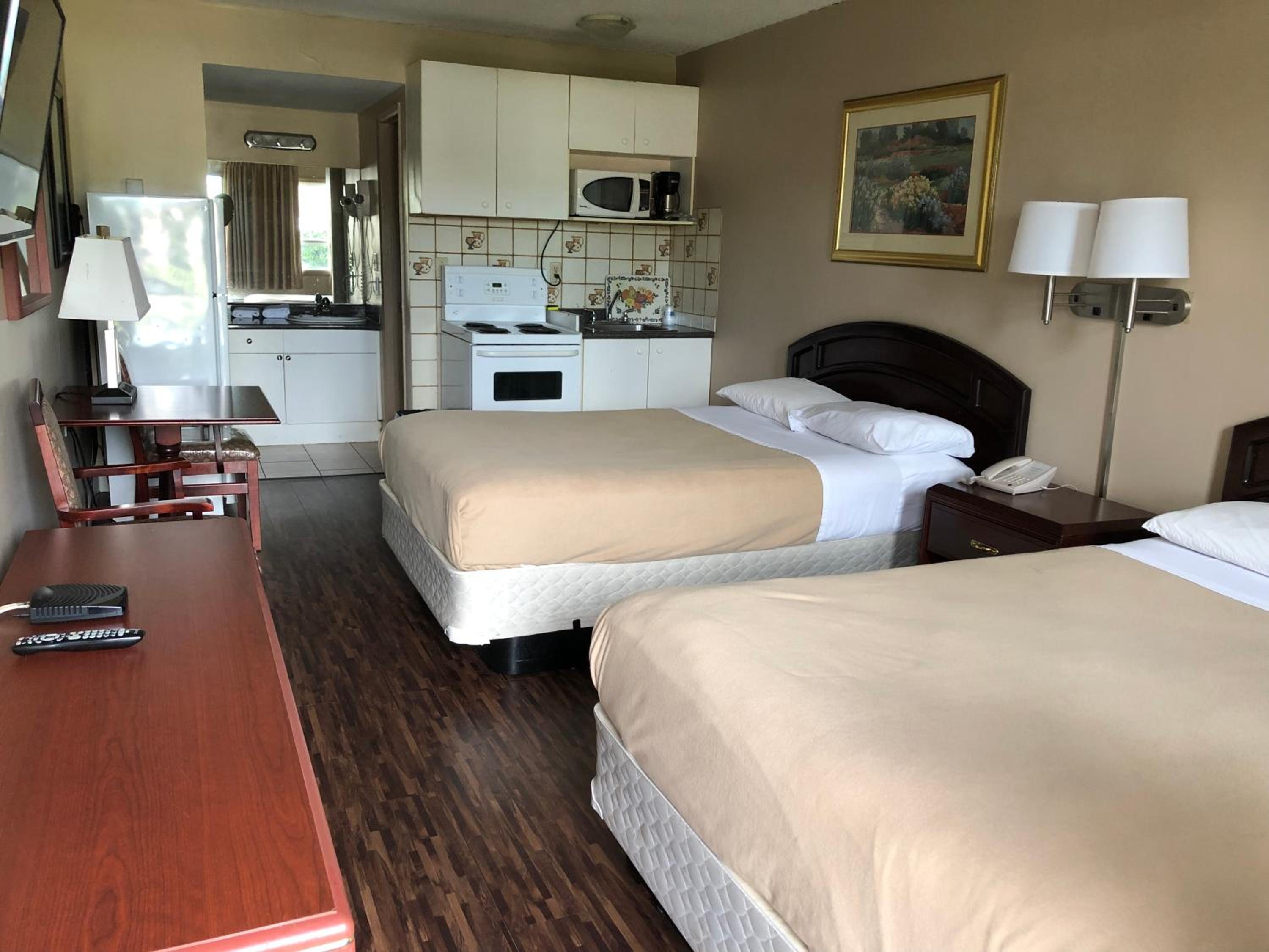 Travellers Inn - Image 2