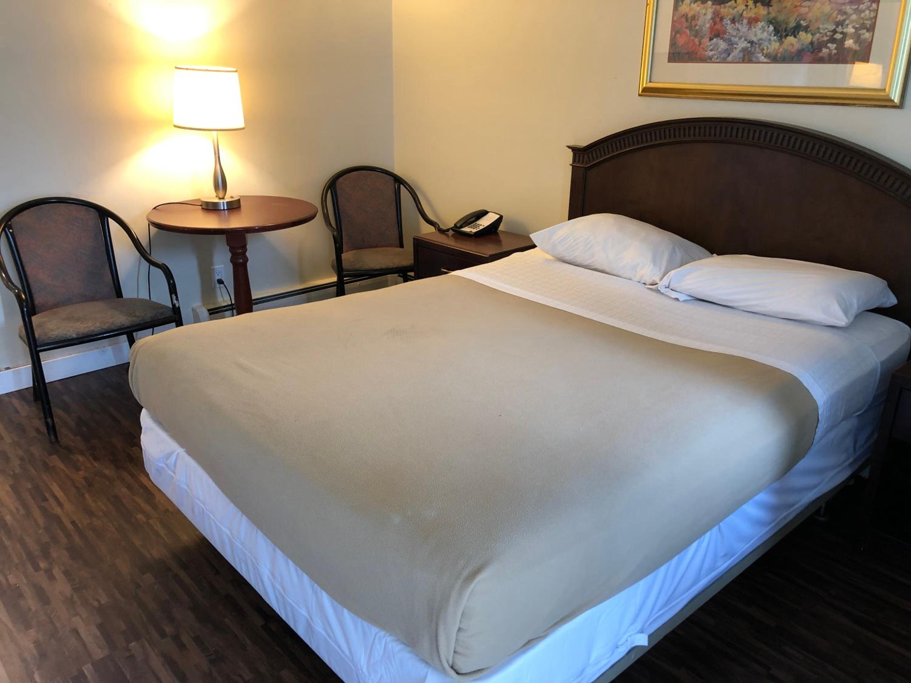 Travellers Inn - Image 5