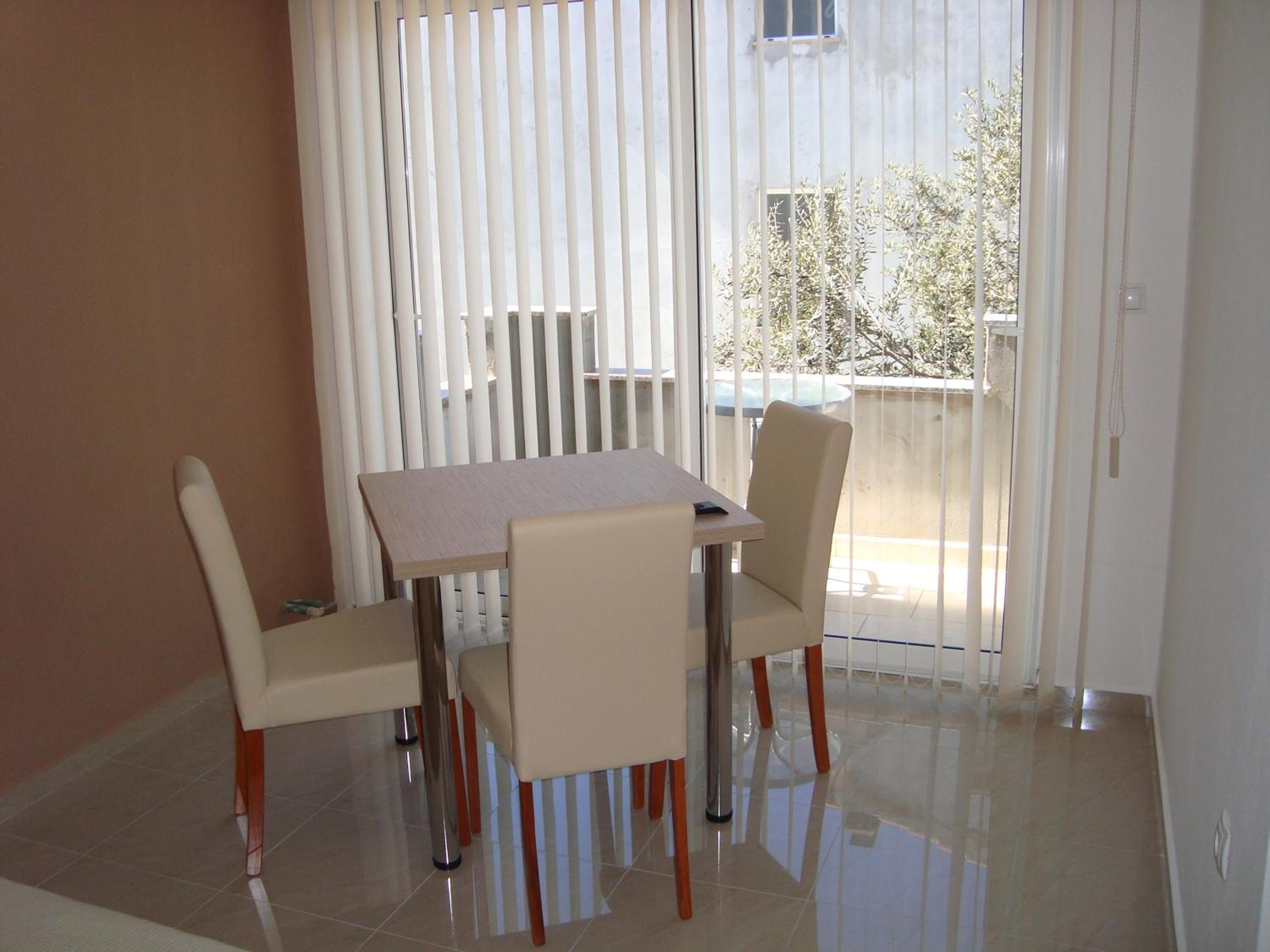 Apartments Neli
