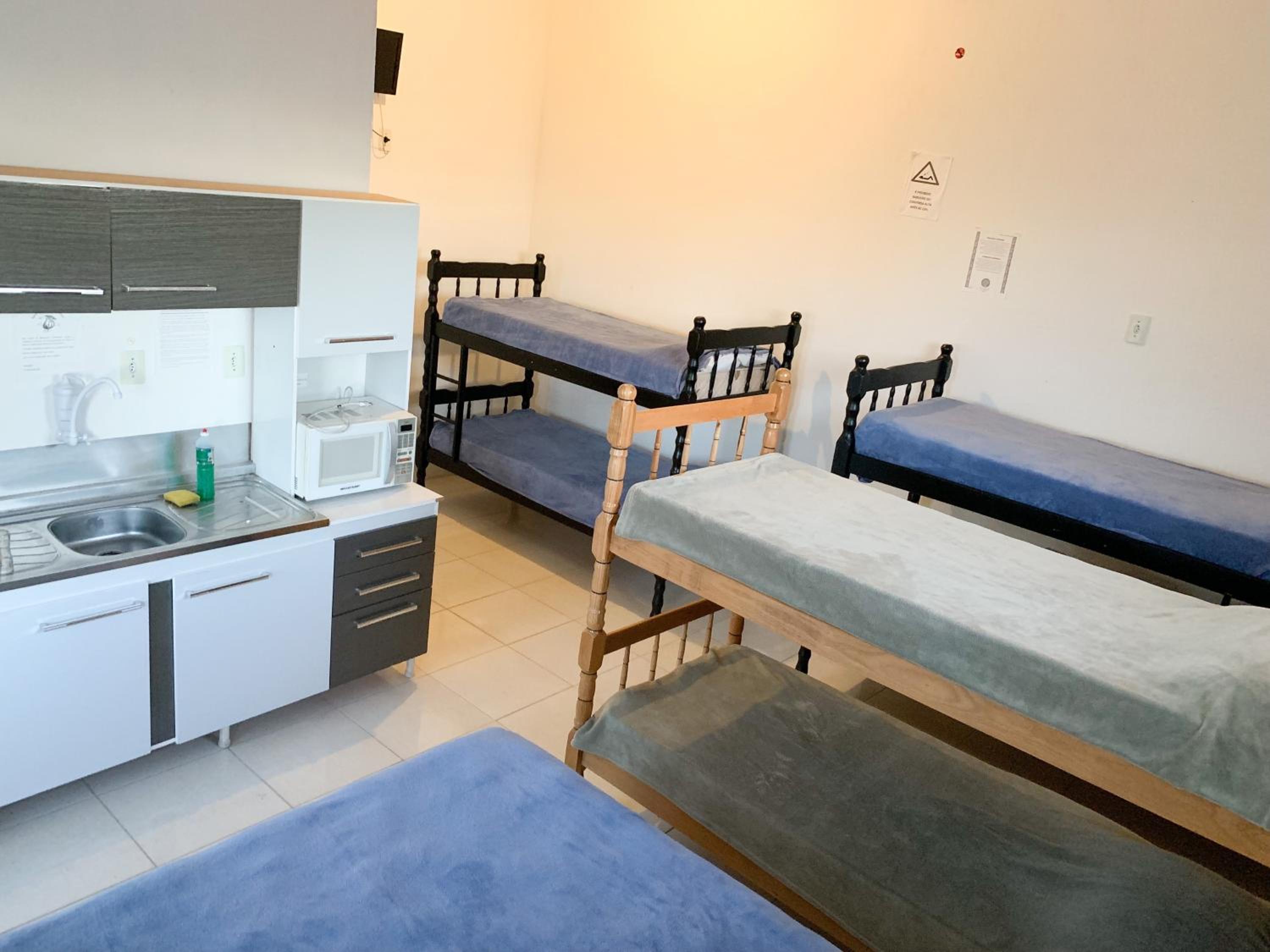 AymuraY Hostel e Pousada