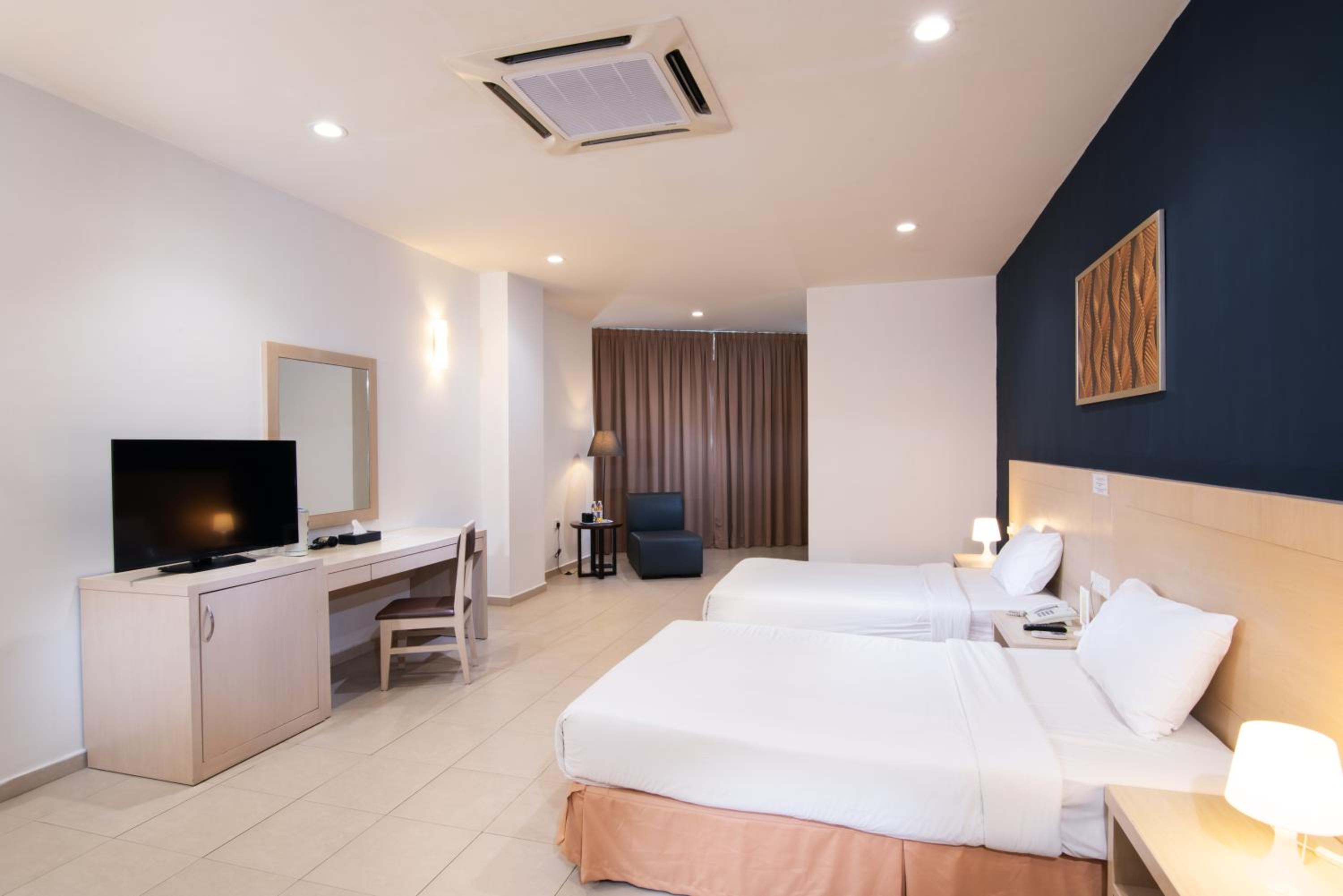 Golden View Serviced Apartments