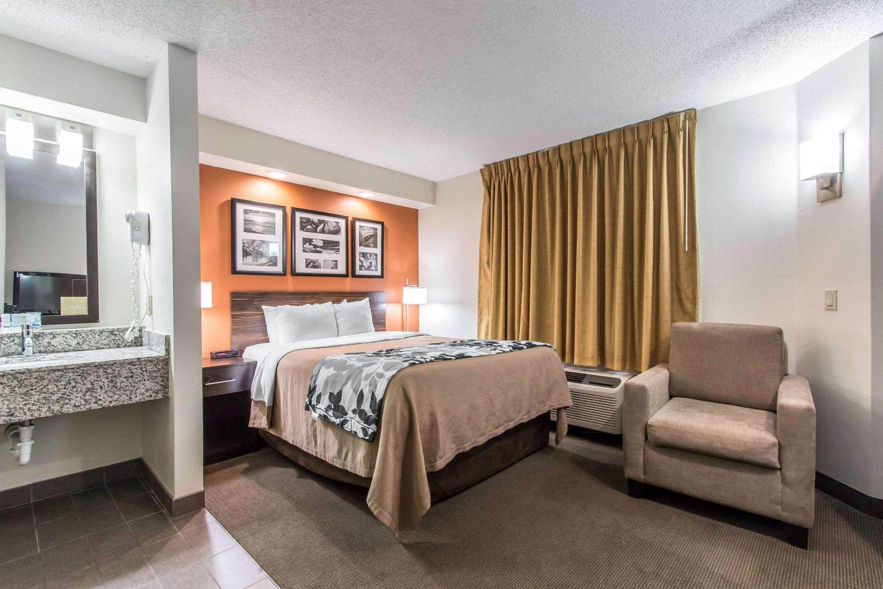 Sleep Inn - Property Image 5