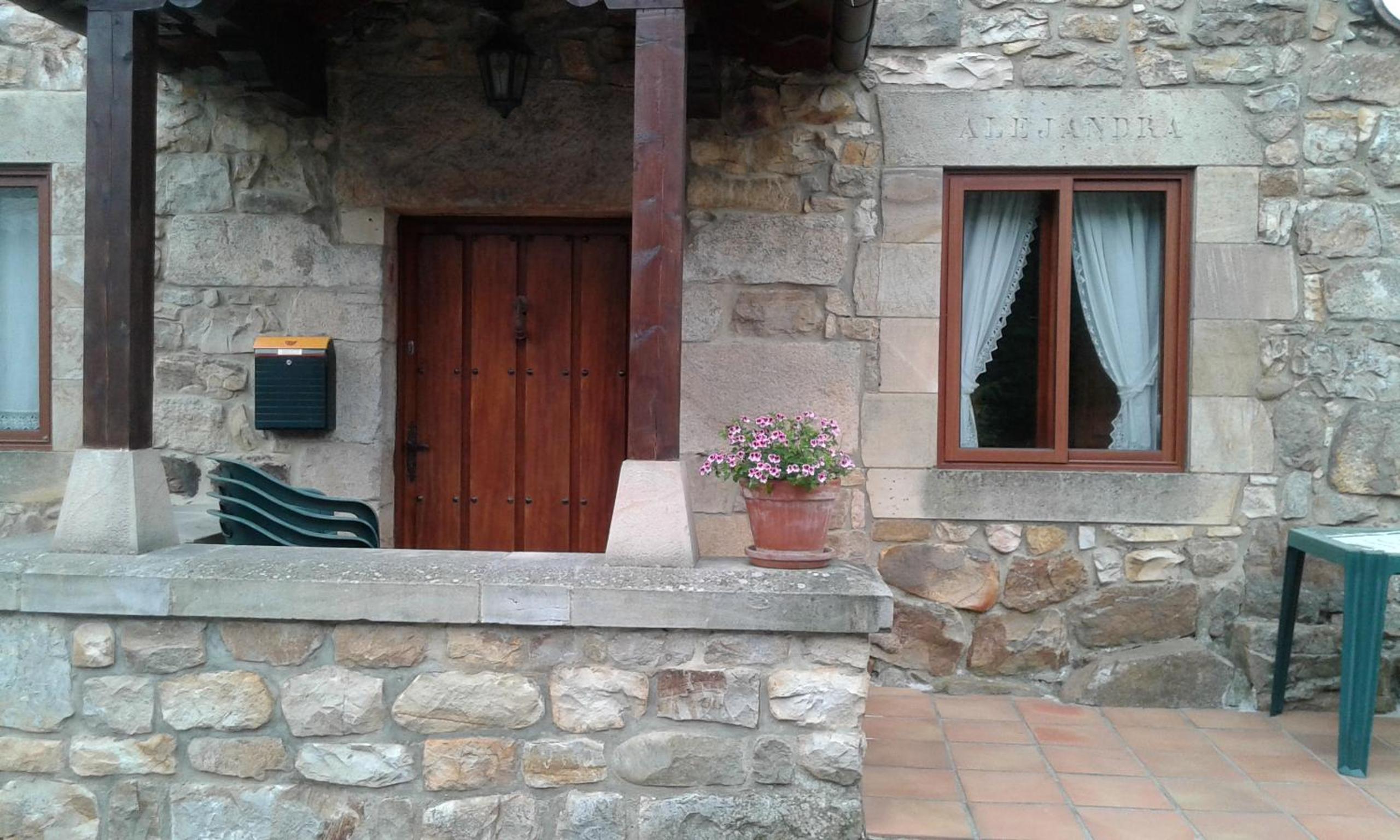 Apartamentos rurales La Casa Vieja De Alceda