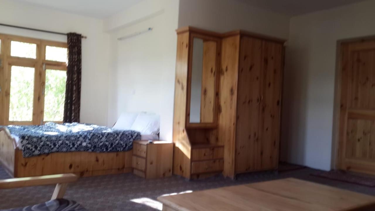 Photo 8