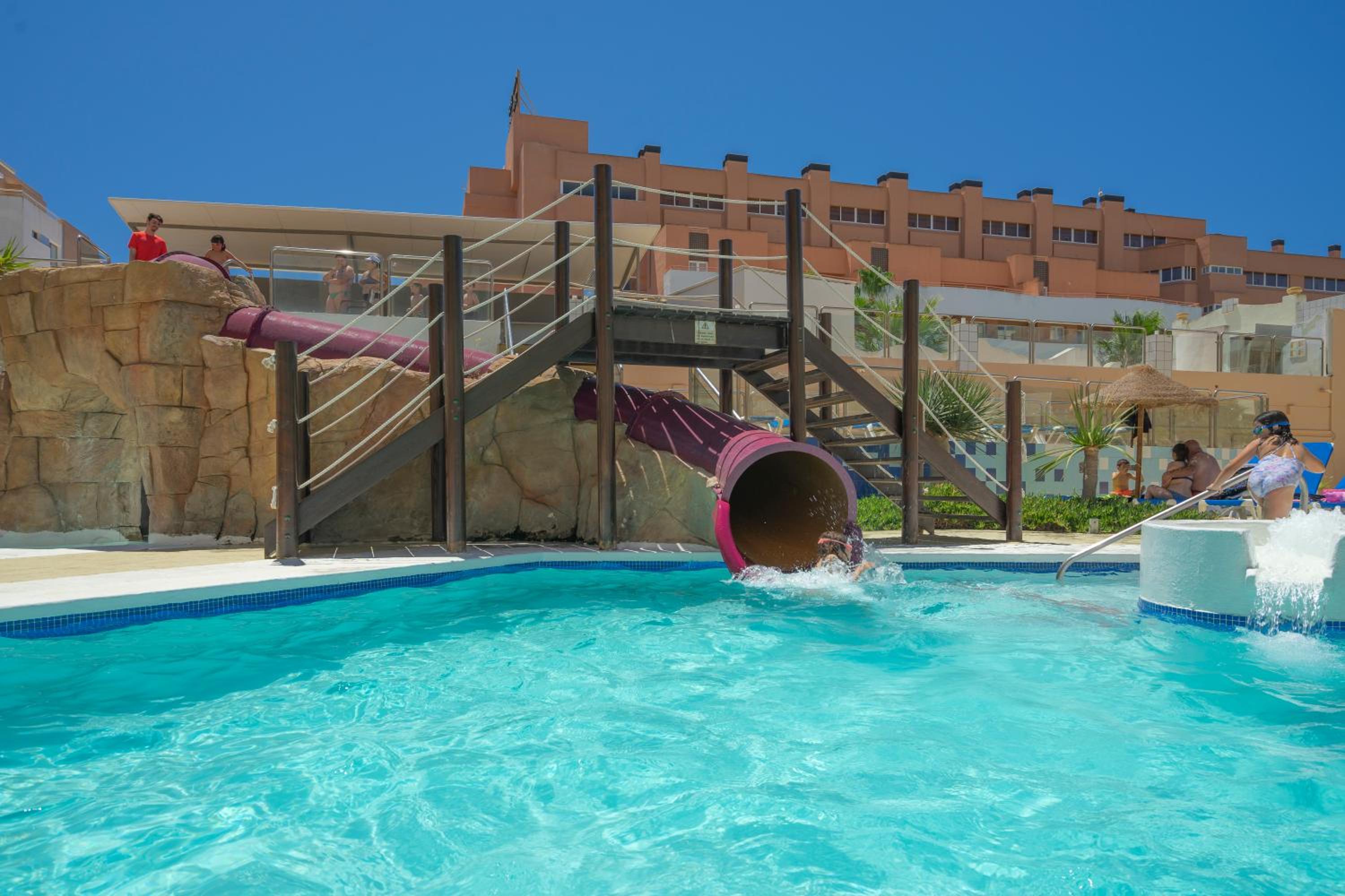APARTAMENTOS MAR Y GOLF view 2