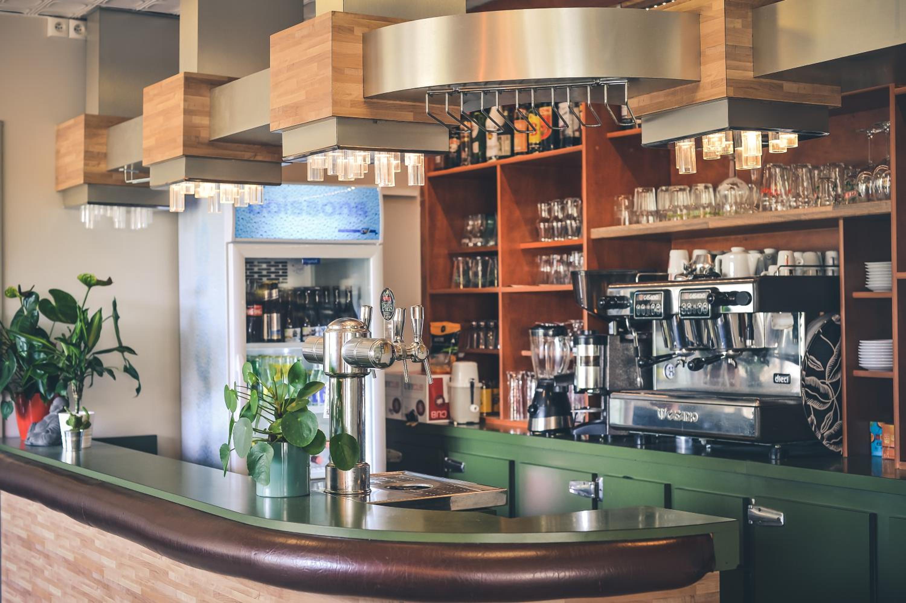 bar