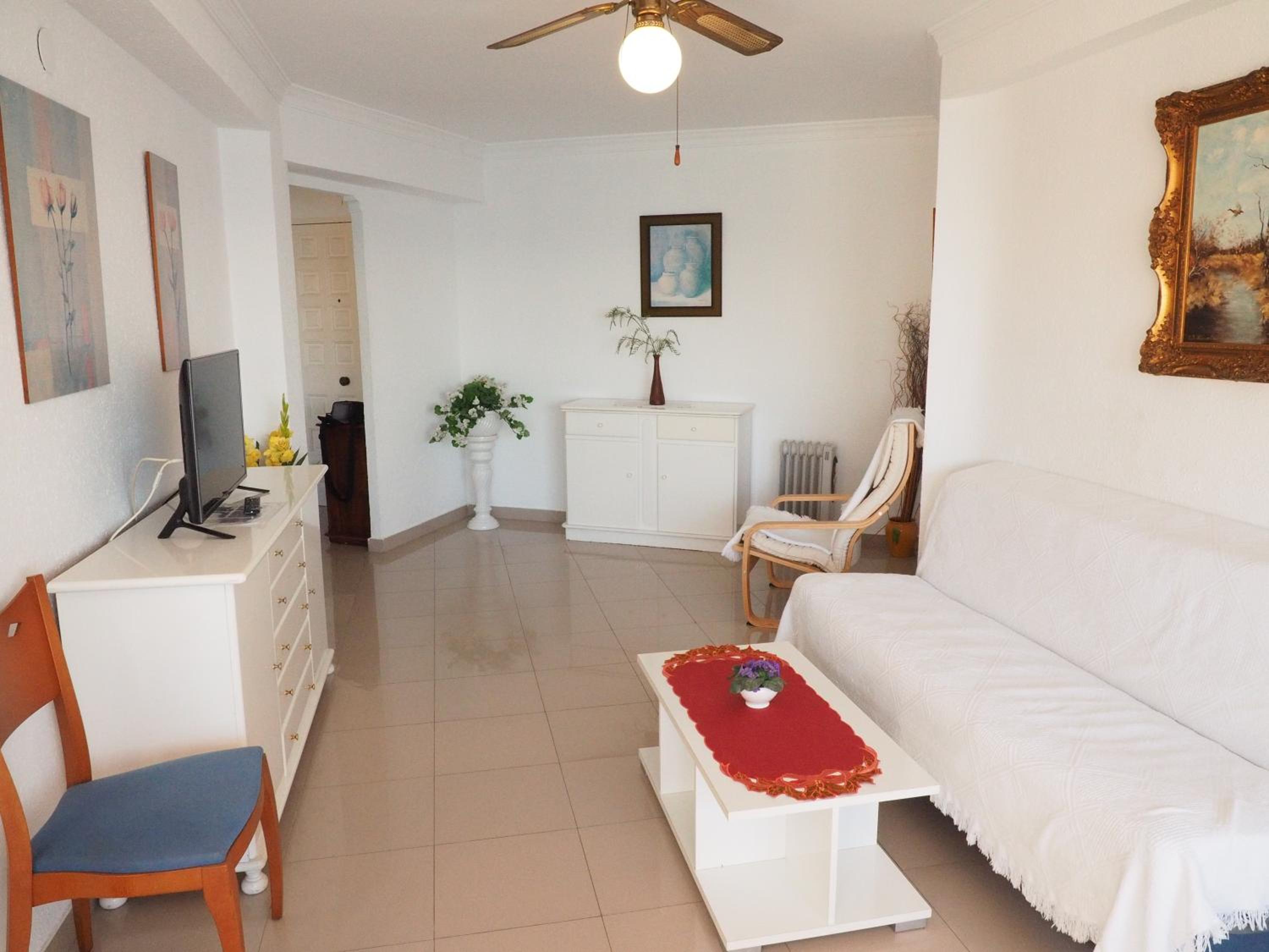 Apartamentos Intercentro Algarrobo-Costa APARTAMENTOS TURÍSTICOS -INMOBILIARIA