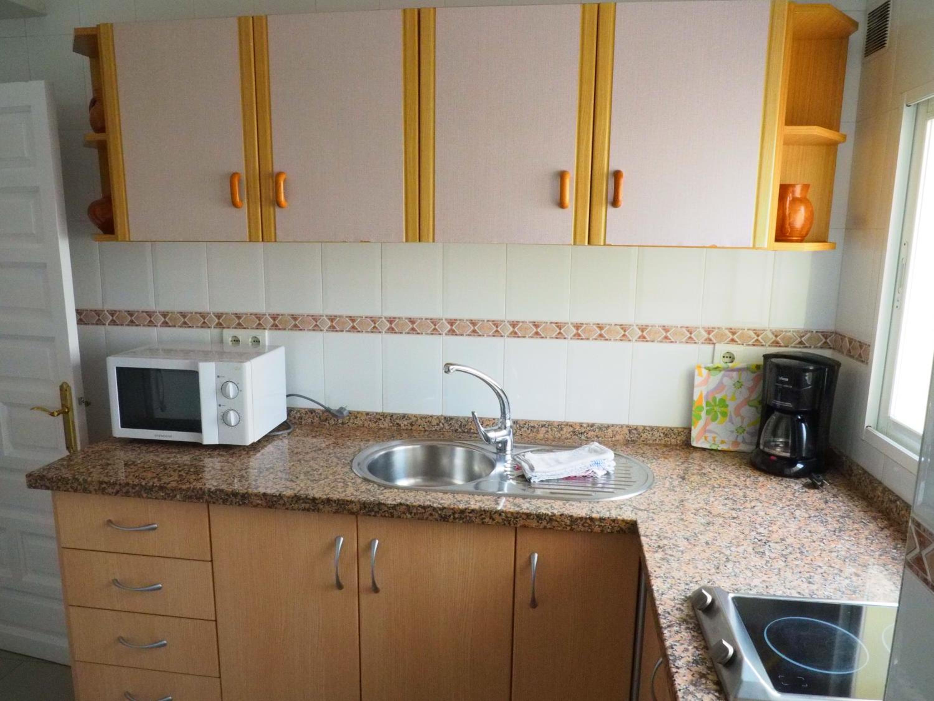 Apartamentos Intercentro Algarrobo-Costa APARTAMENTOS TURÍSTICOS -INMOBILIARIA