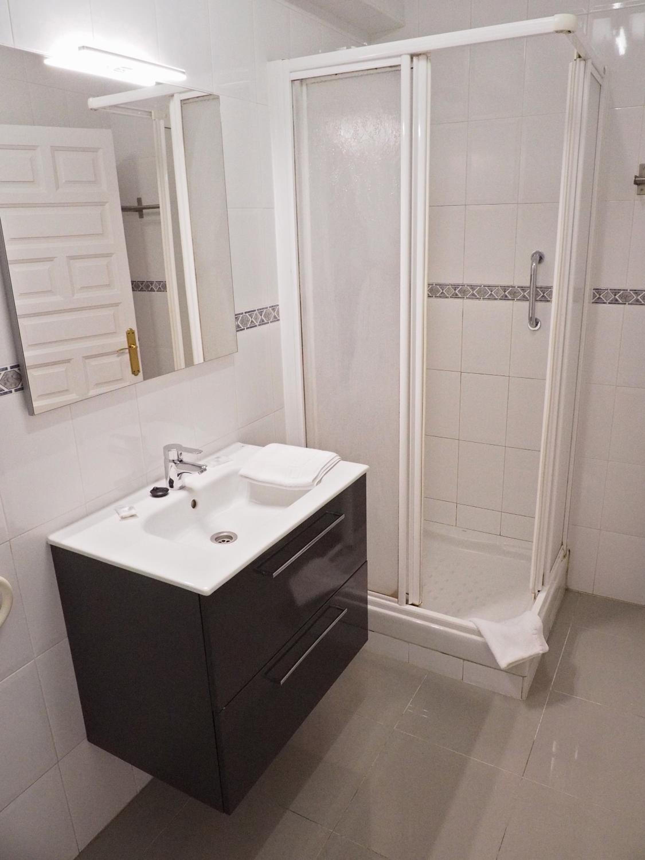 Apartamentos Intercentro Algarrobo-Costa APARTAMENTOS TURÍSTICOS -INMOBILIARIA
