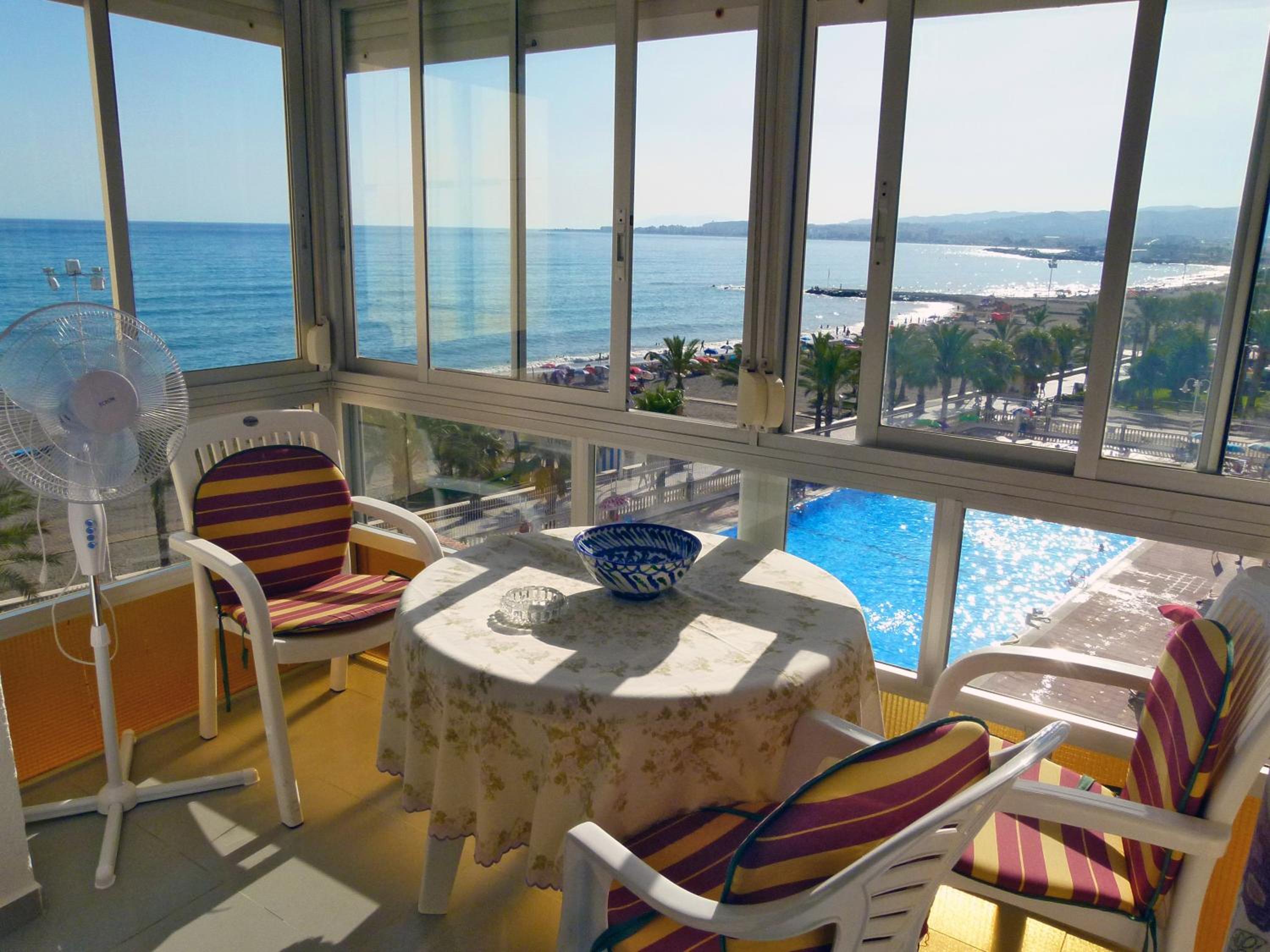 Apartamentos Intercentro Algarrobo-Costa APARTAMENTOS TURÍSTICOS -INMOBILIARIA