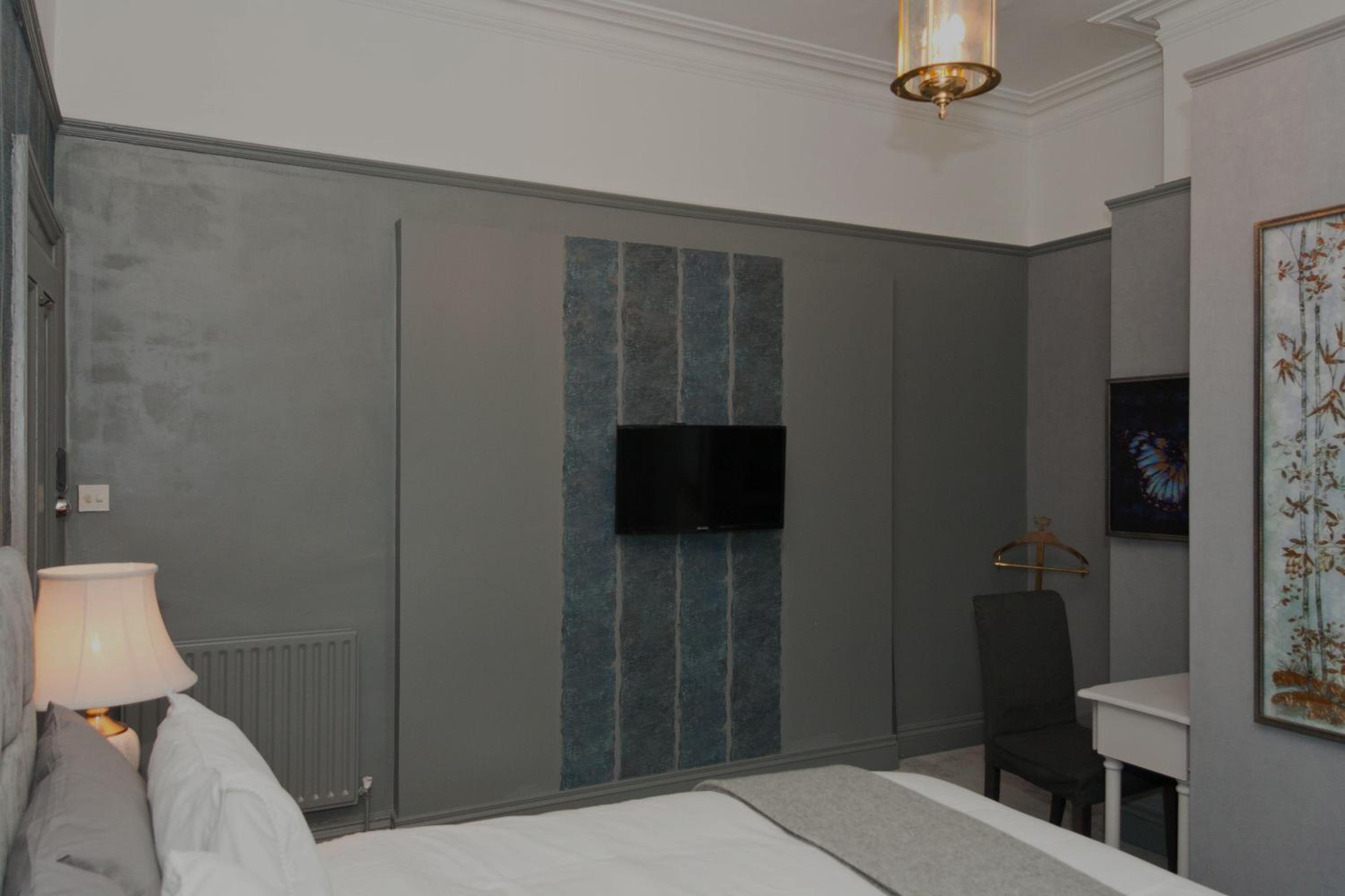 2 Minutes from Drumcondra Station