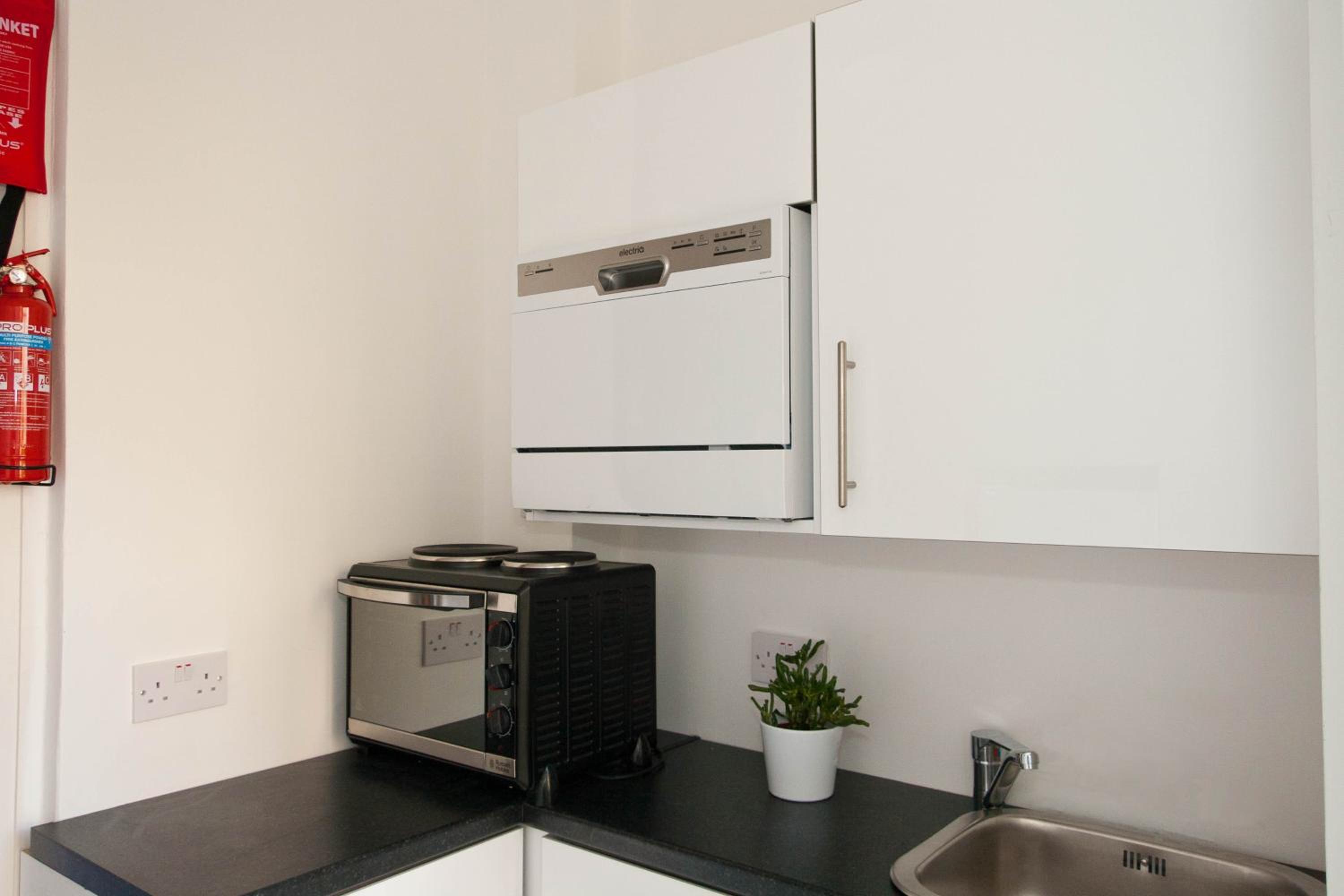 2 Minutes from Drumcondra Station