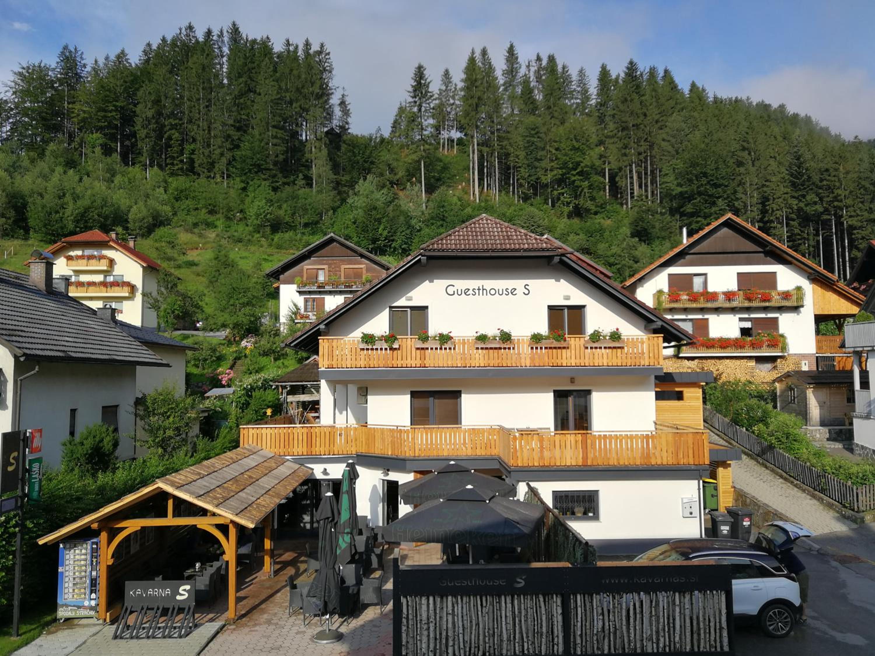 Guesthouse S view 3