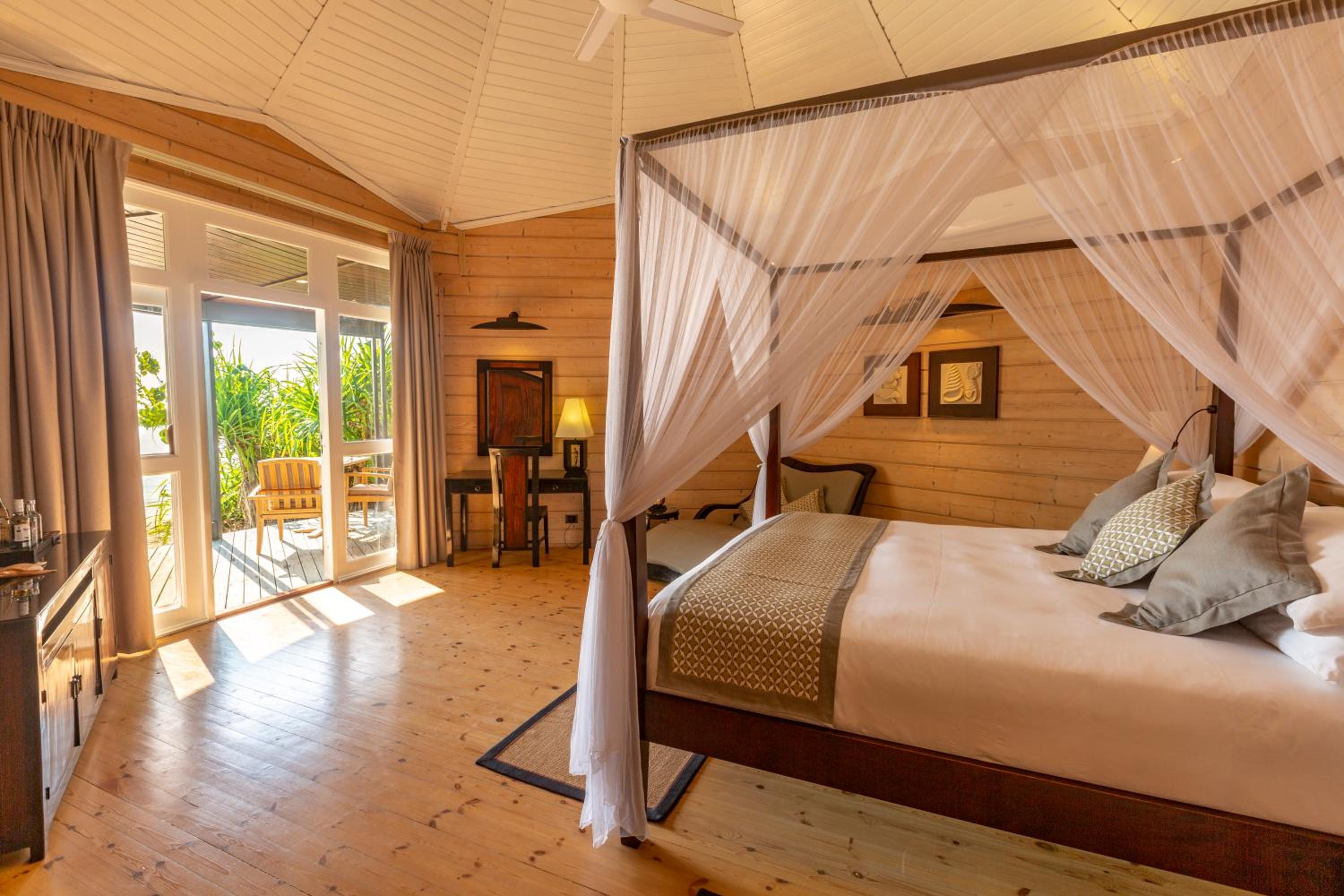 Komandoo Island Resort & Spa view 5