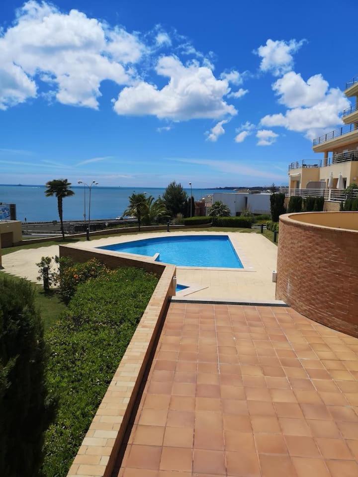 T1 Sea & Pool view 5