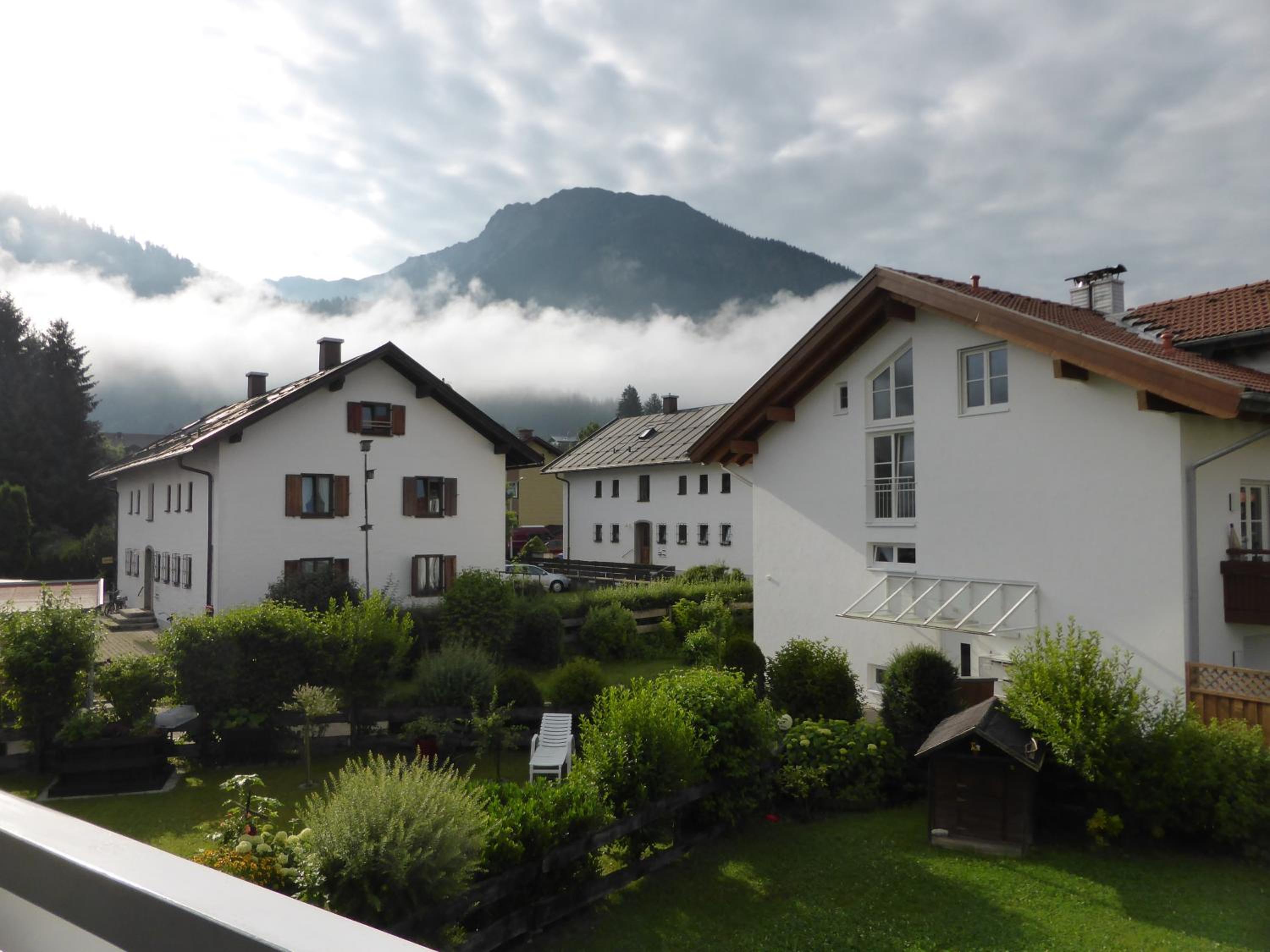 Alpenflair Ferienwohnungen Whg 301 view 5