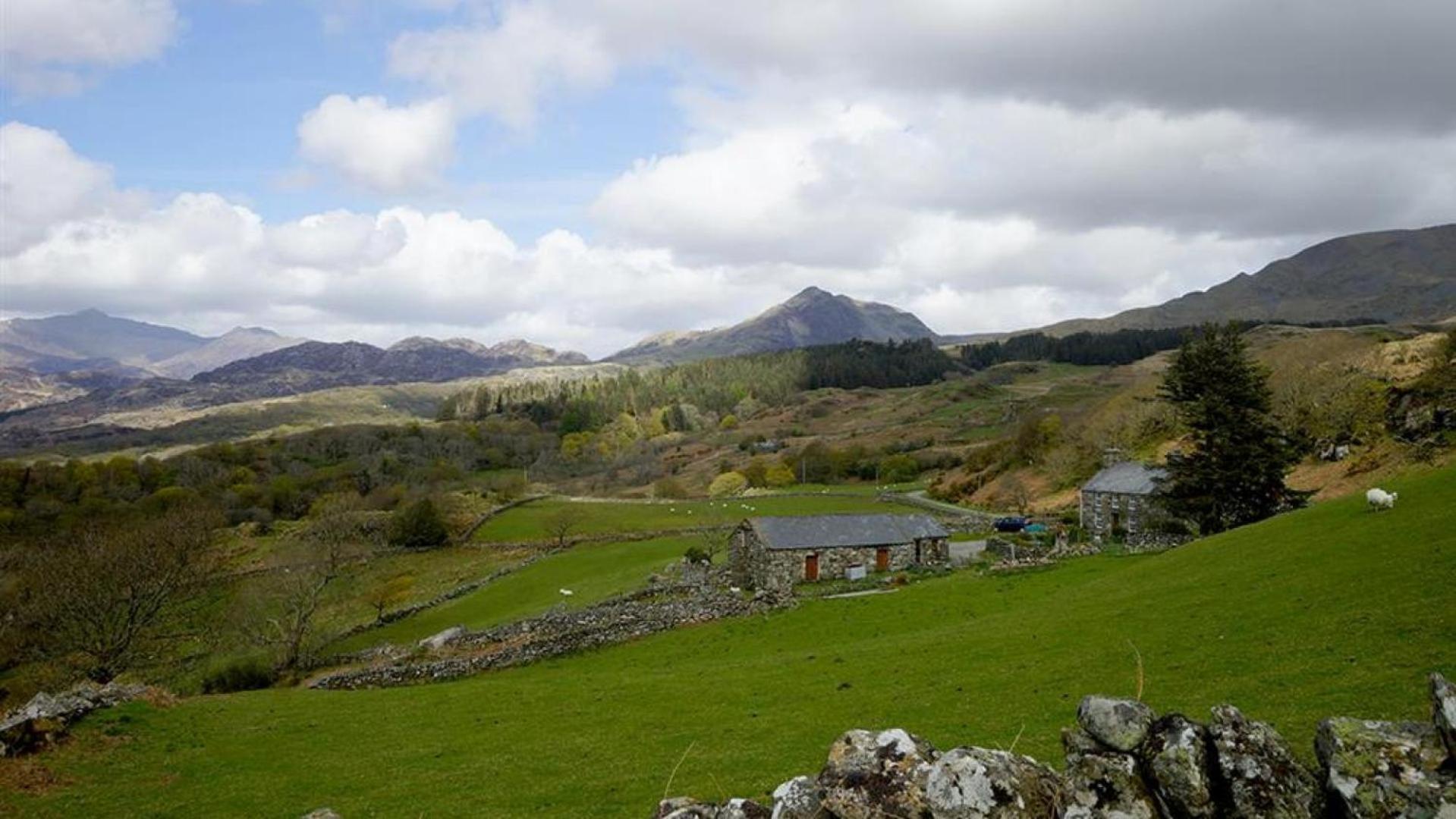Dinas Cottage view 3