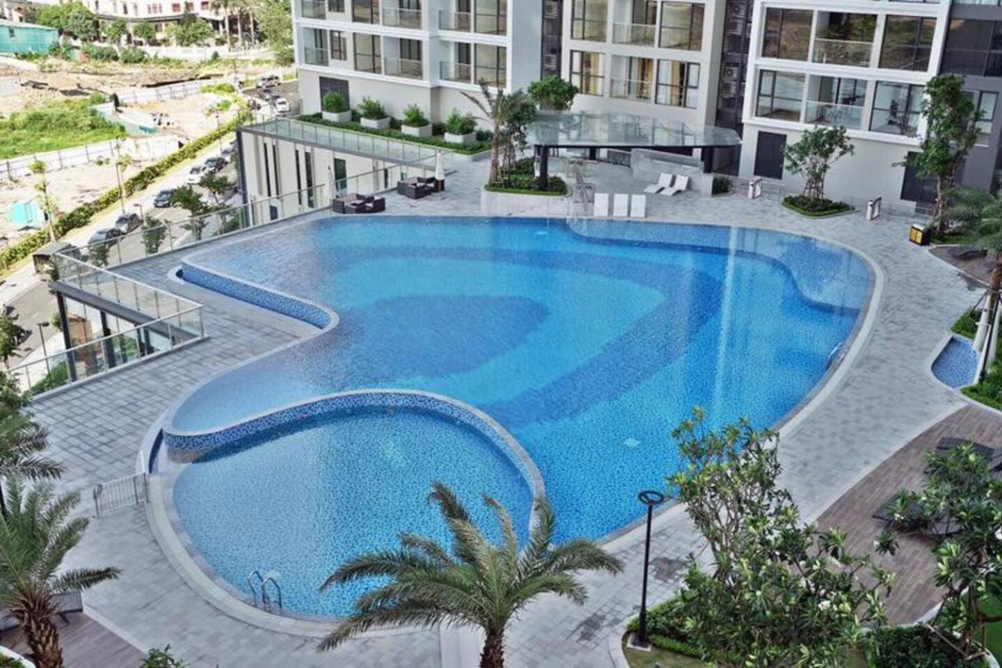 LUXURY APARTMENT VINHOMES SKYLAKE 5min to KEANGNAM