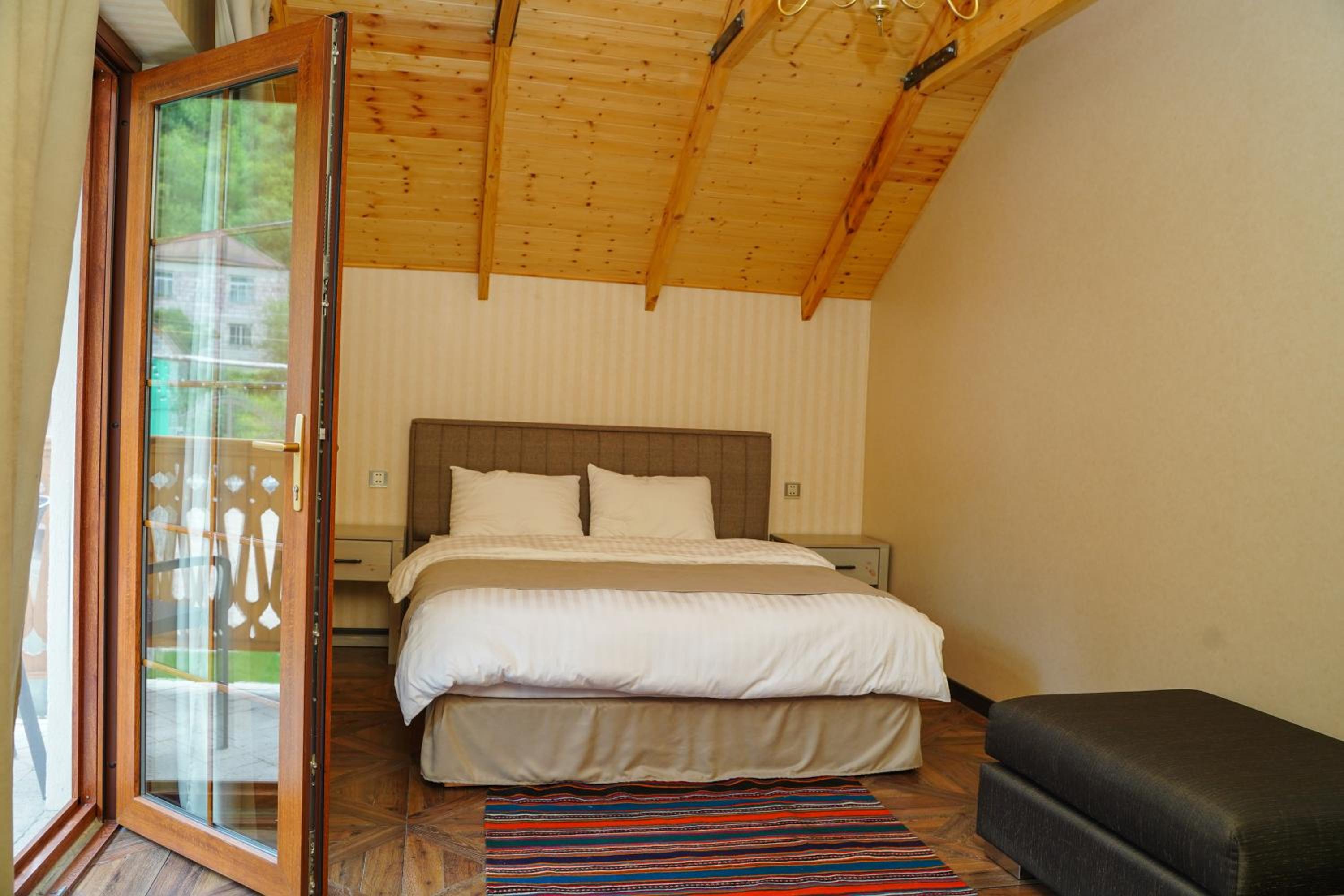 CHALET DILIJAN VILLAS