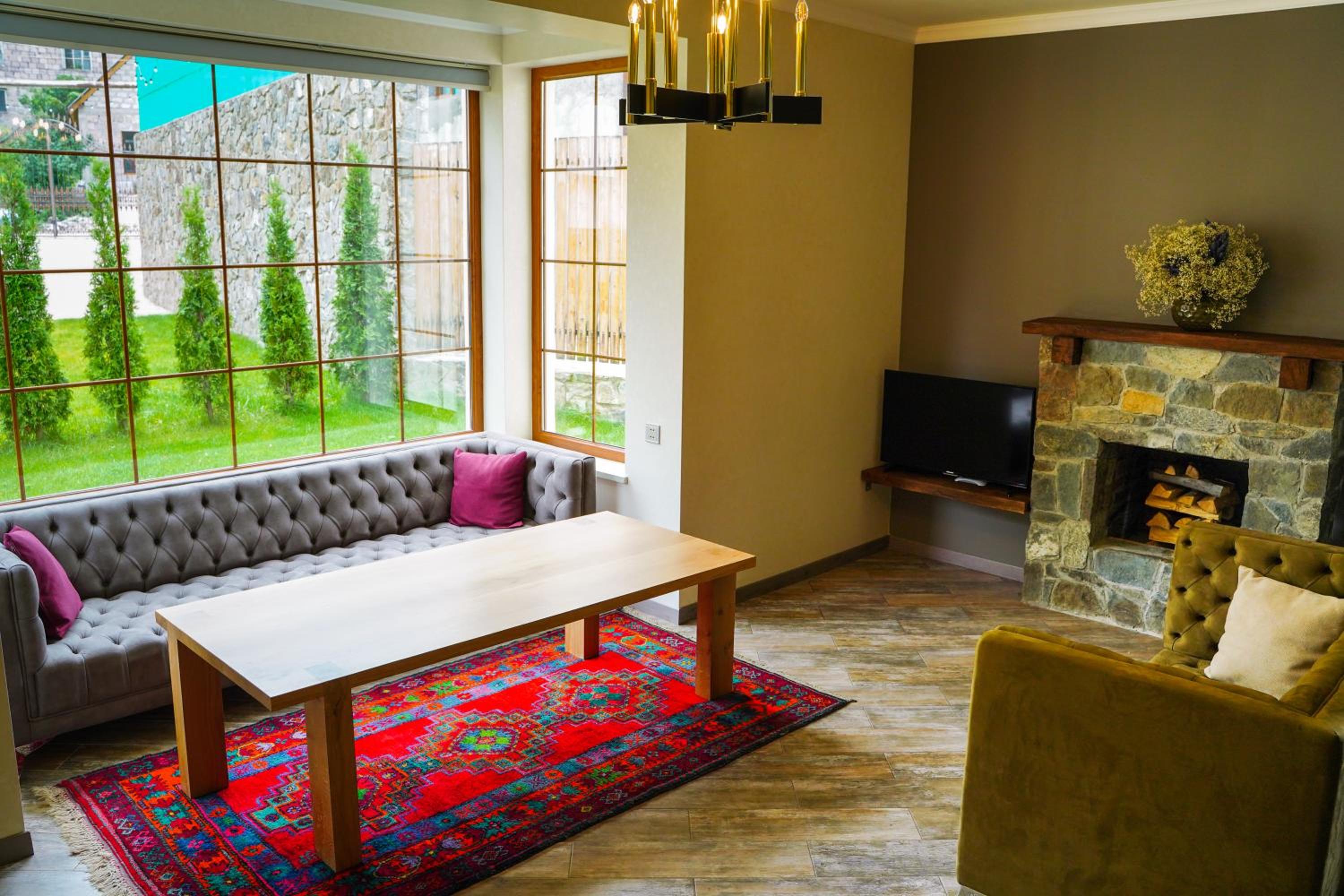 CHALET DILIJAN VILLAS