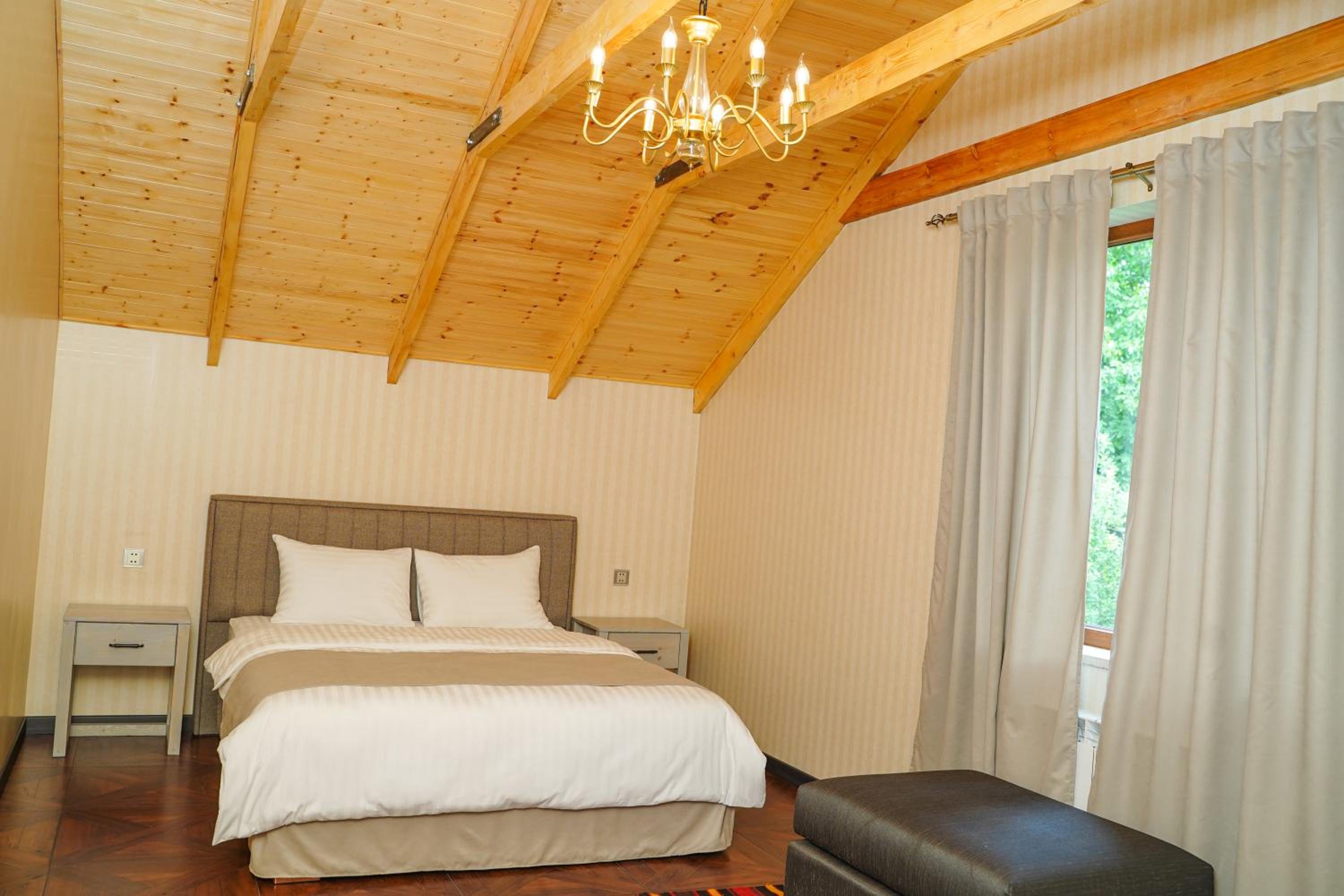 CHALET DILIJAN VILLAS
